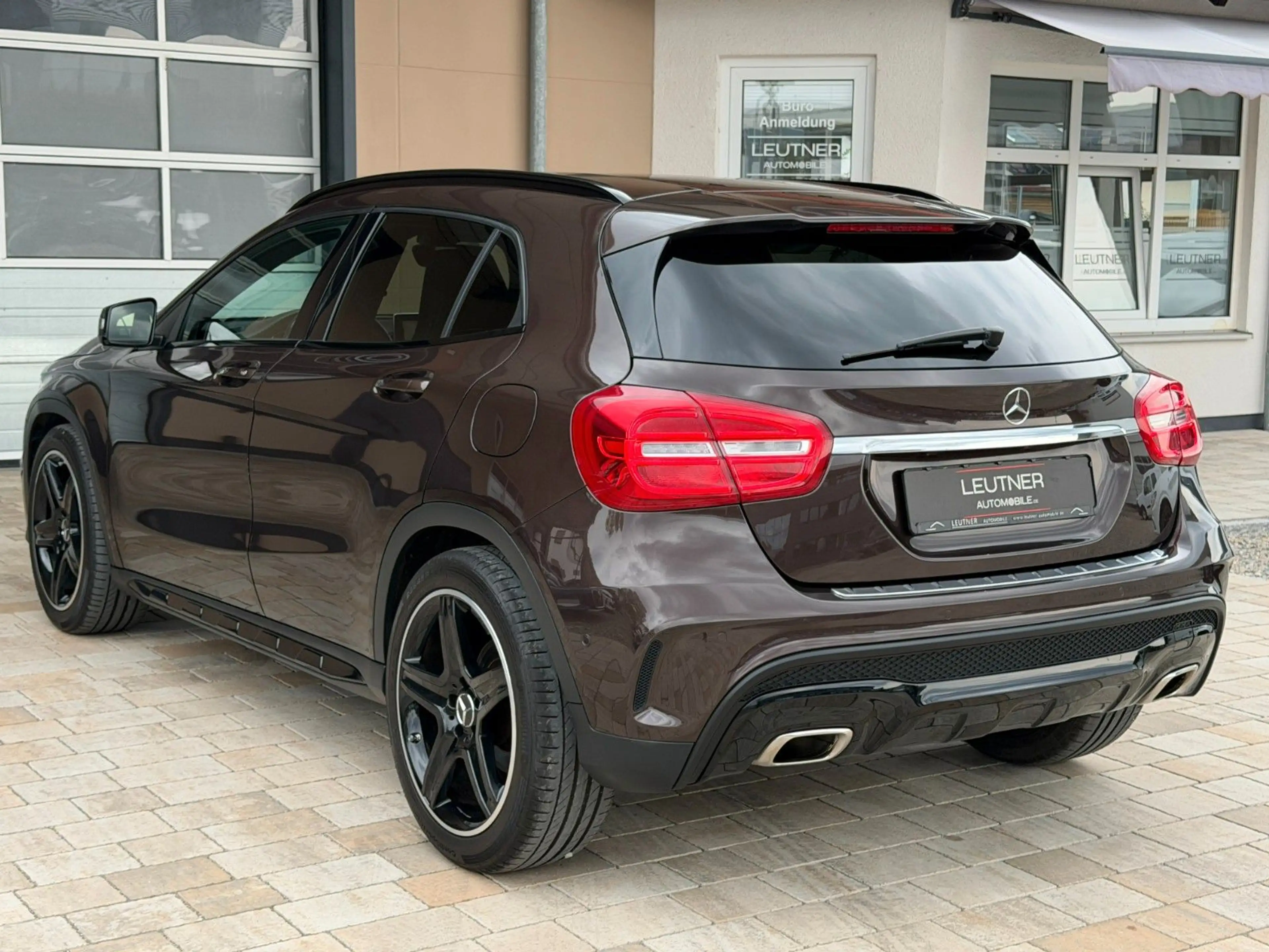 Mercedes-Benz GLA 200 AMG 2.Hand MB-Service Top !!! — photo 7