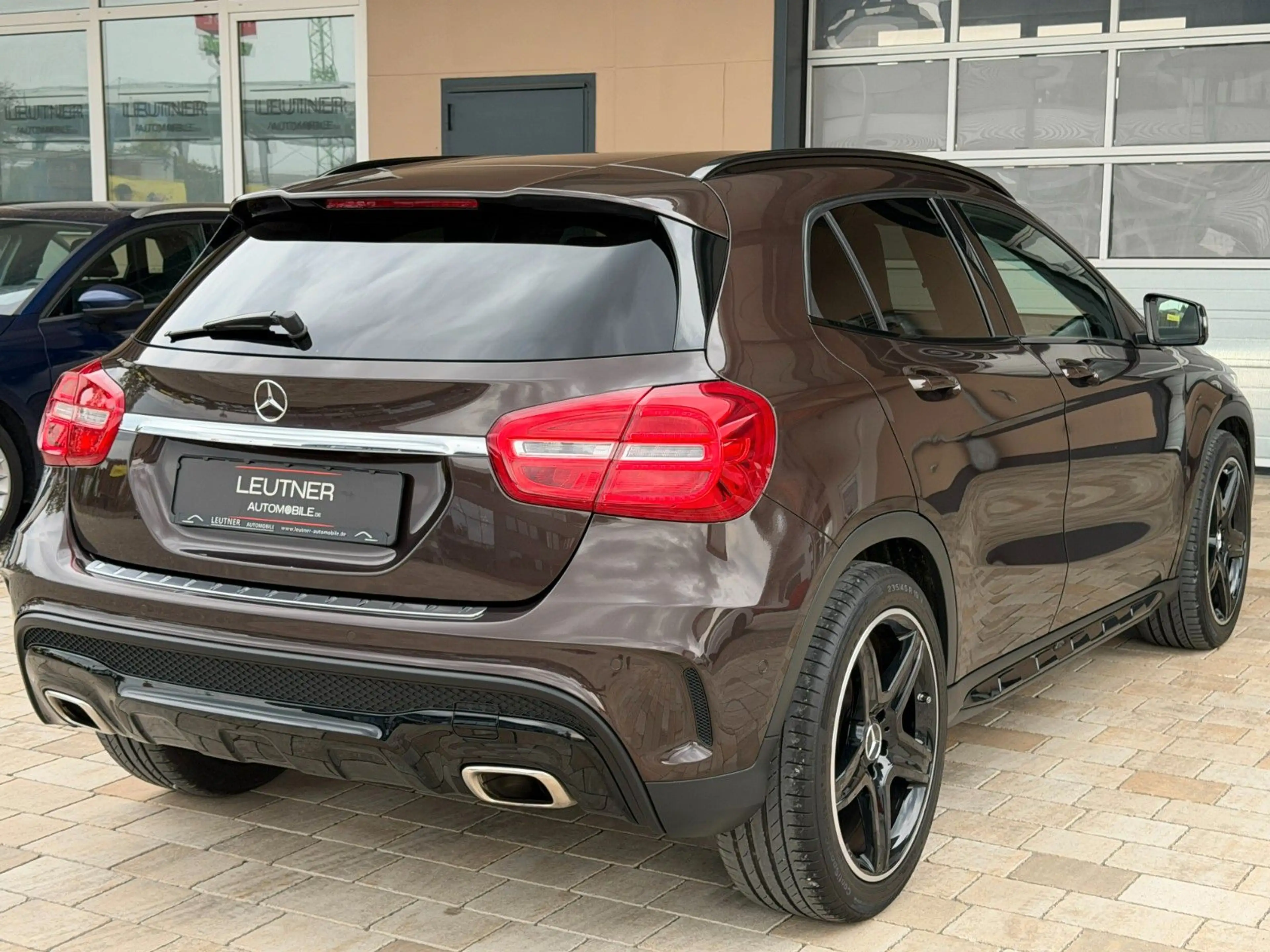 Mercedes-Benz GLA 200 AMG 2.Hand MB-Service Top !!! — photo 12