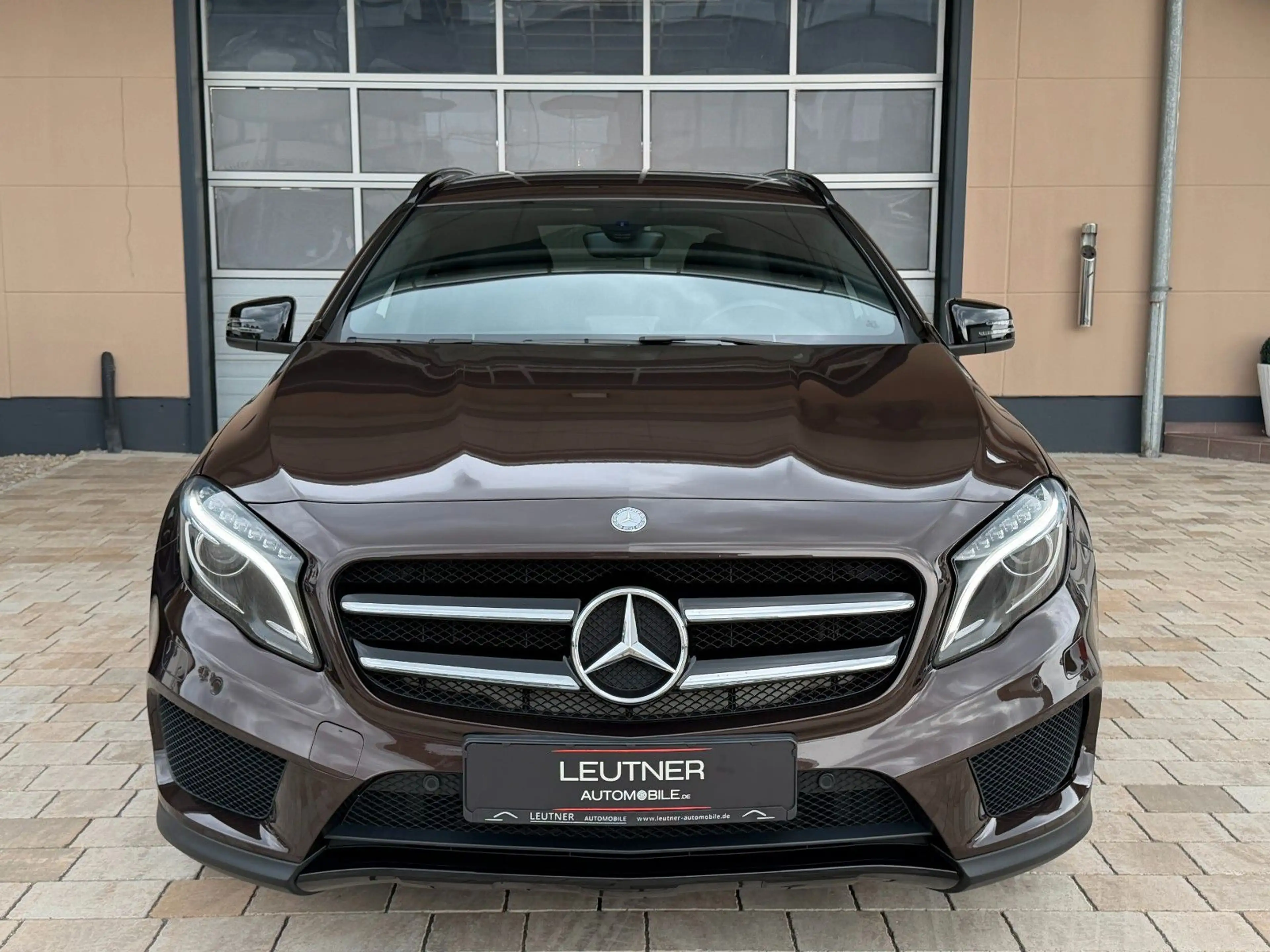 Mercedes-Benz GLA 200 AMG 2.Hand MB-Service Top !!! — photo 3