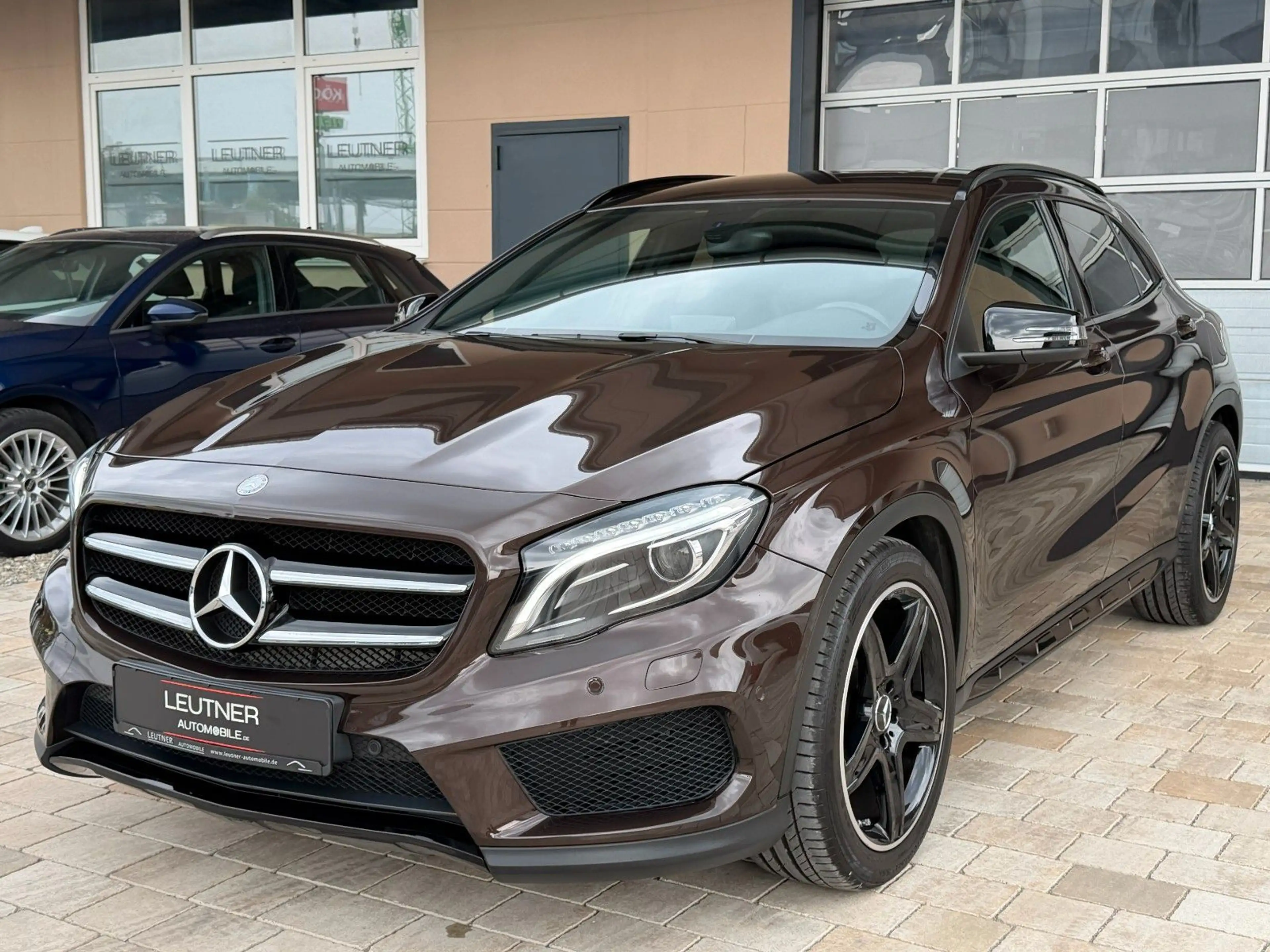 Mercedes-Benz GLA 200 AMG 2.Hand MB-Service Top !!! — photo 4