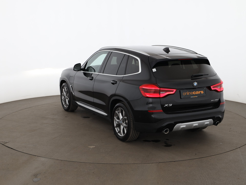 BMW X3 xDrive 30e xLine Aut LED RADAR LEDER SITZHZG — photo 6
