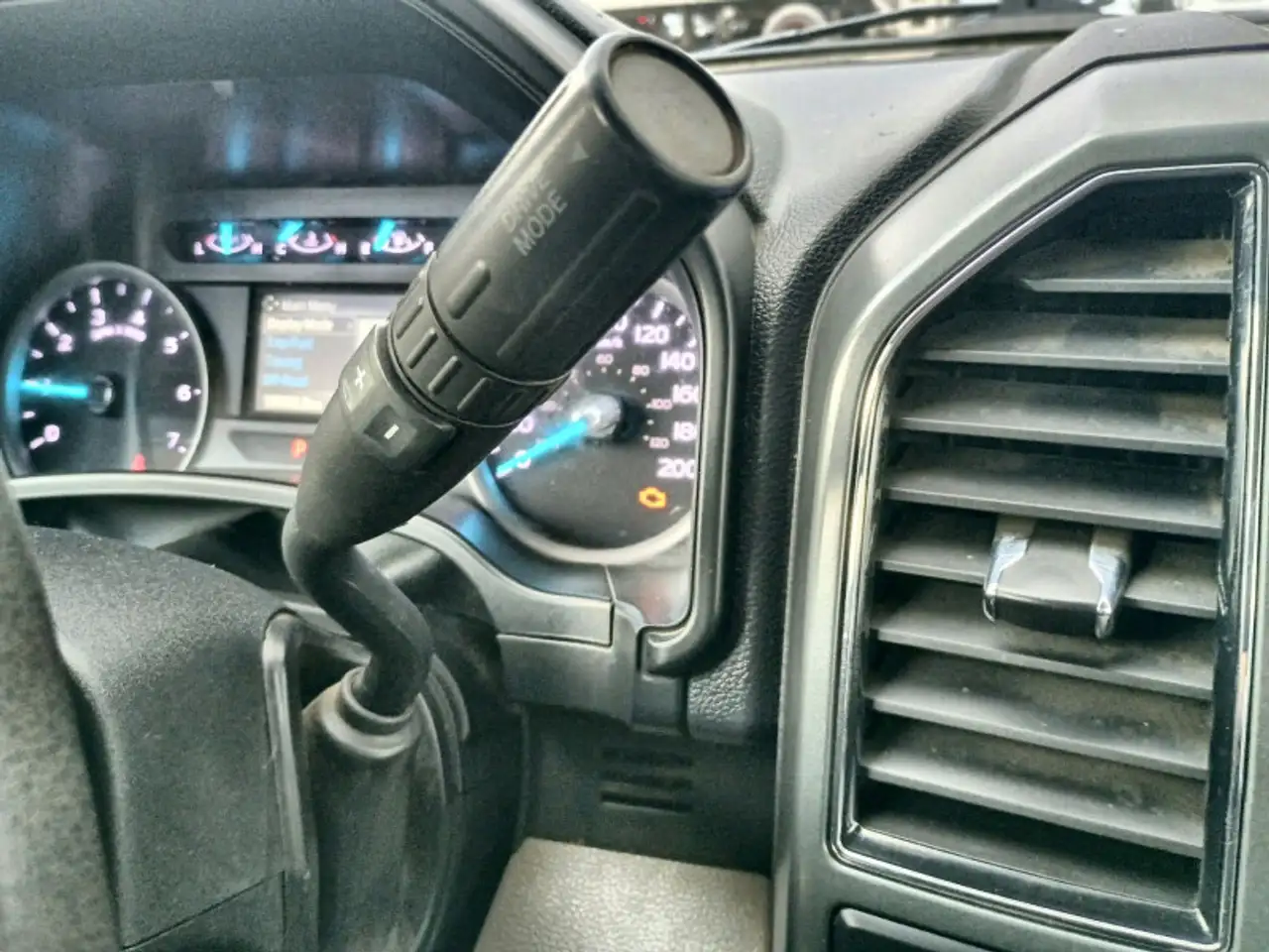 Ford F 350 снимка Ford F 350