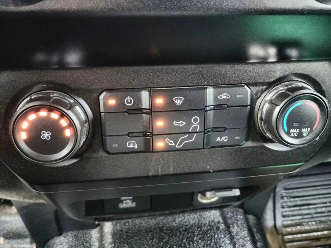 Ford F 350 снимка Ford F 350