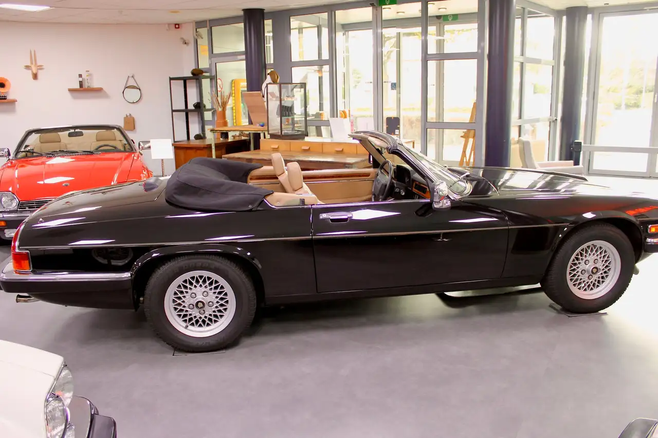 Jaguar XJS EENMALIG maar 11.498 mijl gereden, foto 7