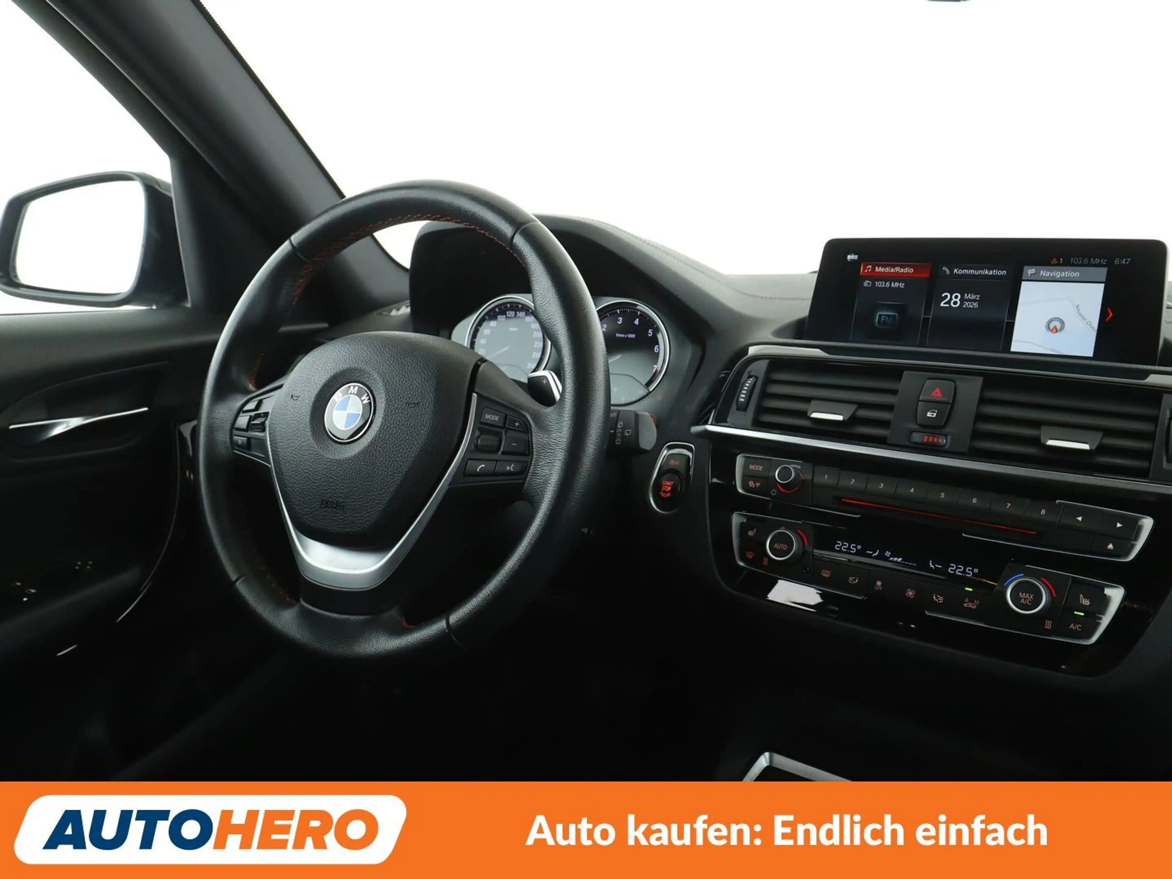 BMW 125 125i Edition Sport Line Shadow Aut.*NAVI*LED*PDC* — photo 13