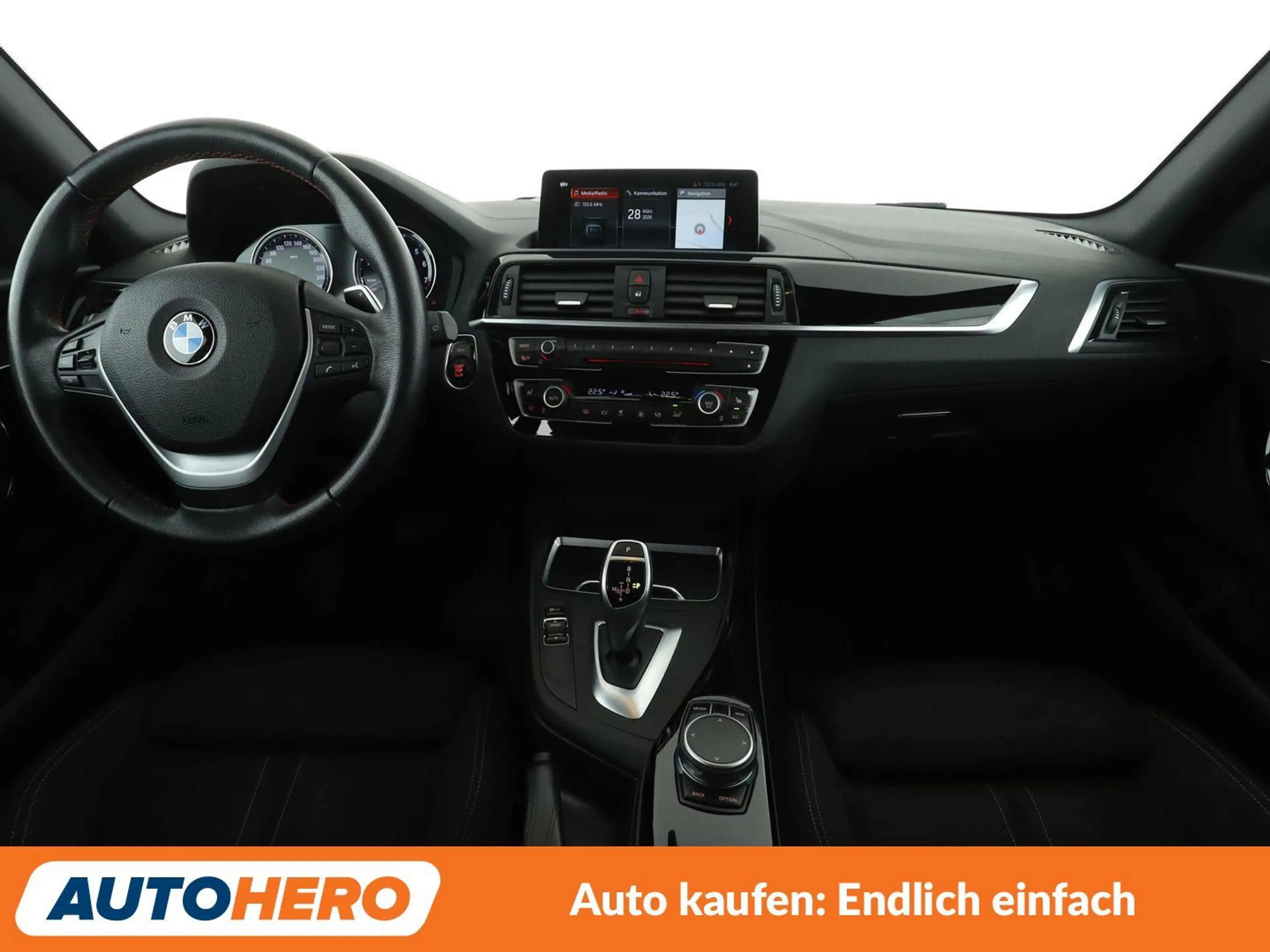 BMW 125 125i Edition Sport Line Shadow Aut.*NAVI*LED*PDC* — photo 12