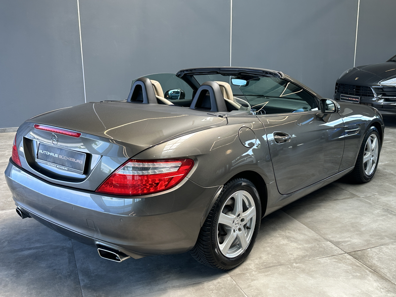 Mercedes-Benz SLK 200 CGI  BlueEfficiency — photo 4