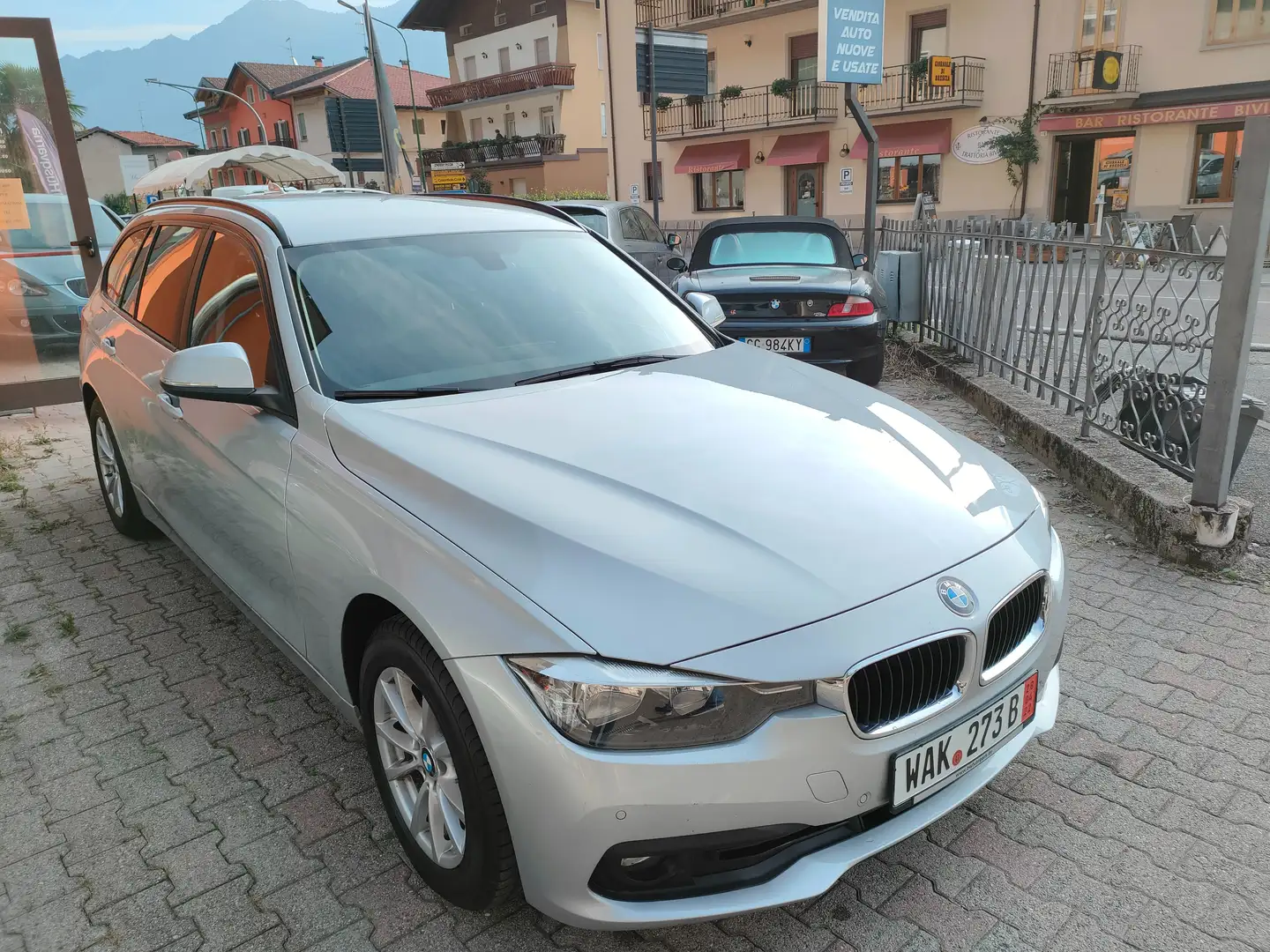 BMW 318 d Touring Business Advantage aut. Argent - 2