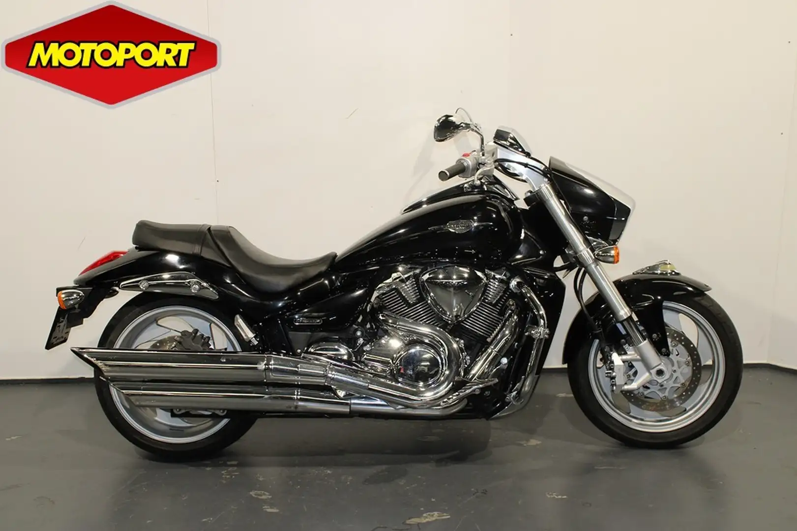 Suzuki M 1800 R INTRUDER Zwart - 1