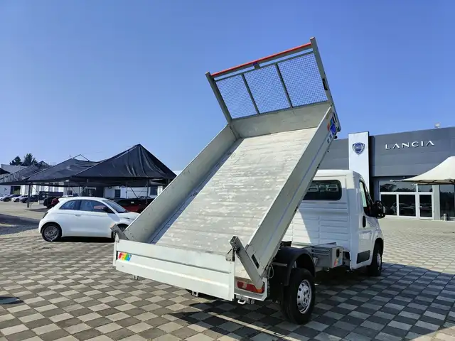 Peugeot Boxer view 7