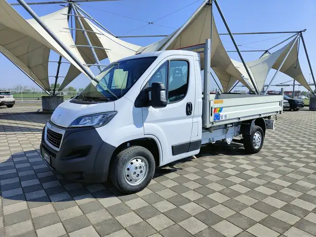 Peugeot Boxer view 13