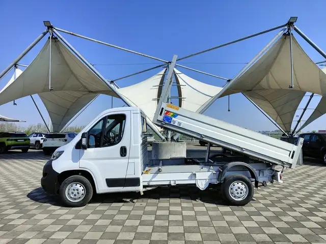 Peugeot Boxer view 11