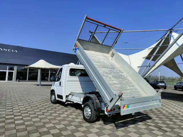 Peugeot Boxer view 8
