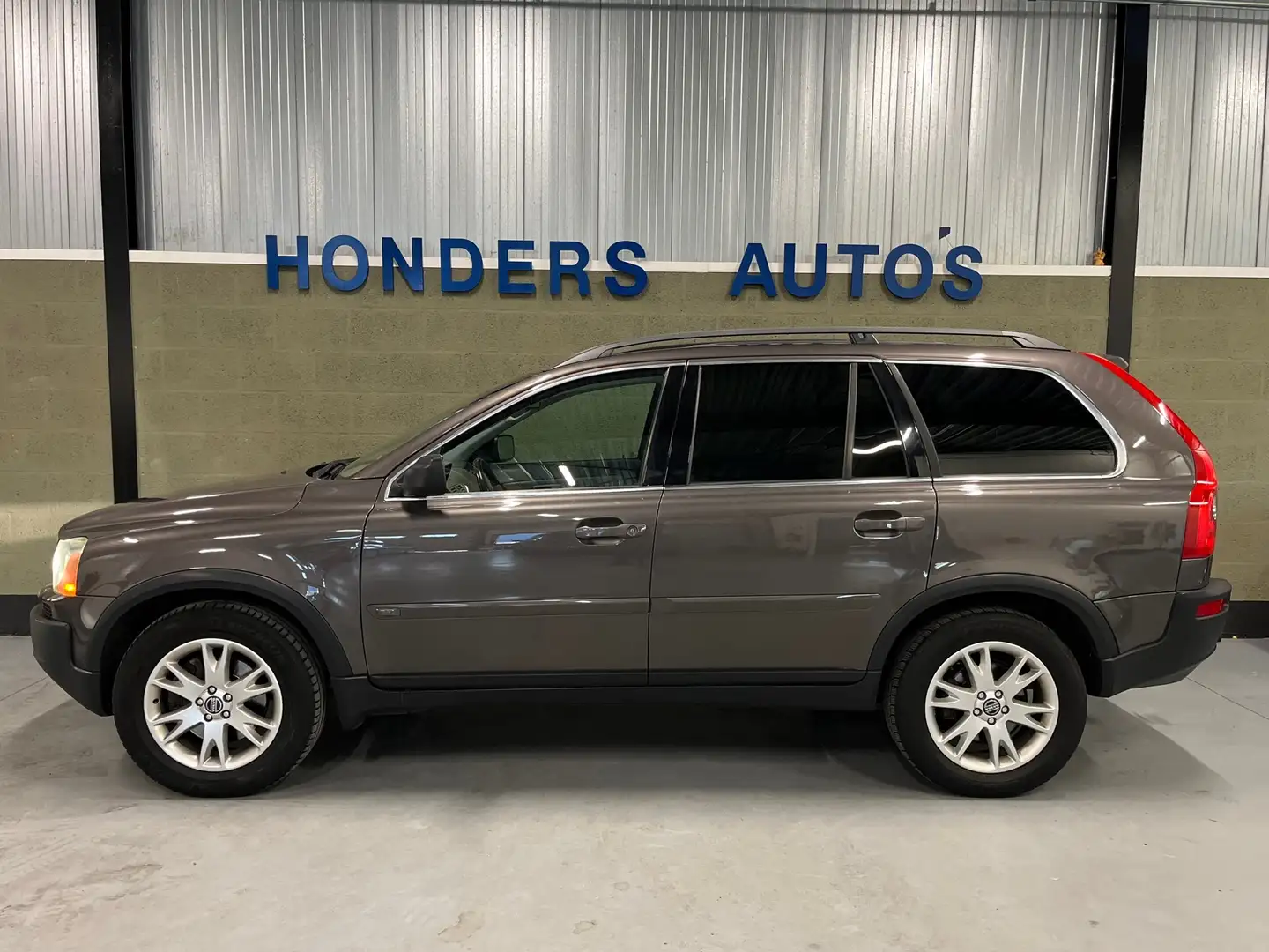 Volvo XC90 4.4 V8 Summum 7-PERS AUT I TREKHAAK I SCHUIFDAK I Gris - 2