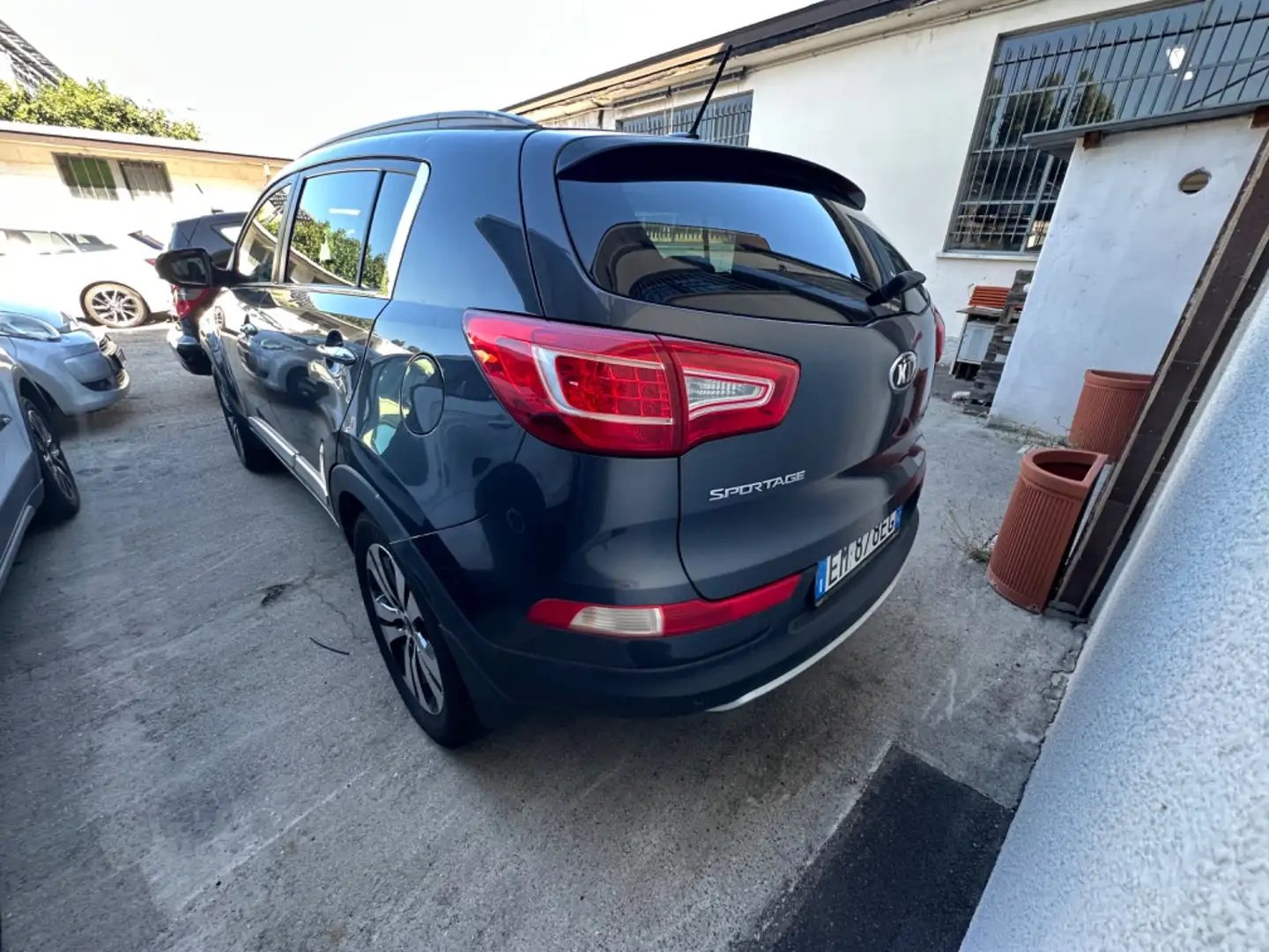 Kia Sportage 2.0 CRDI VGT AWD Plus Grigio - 2