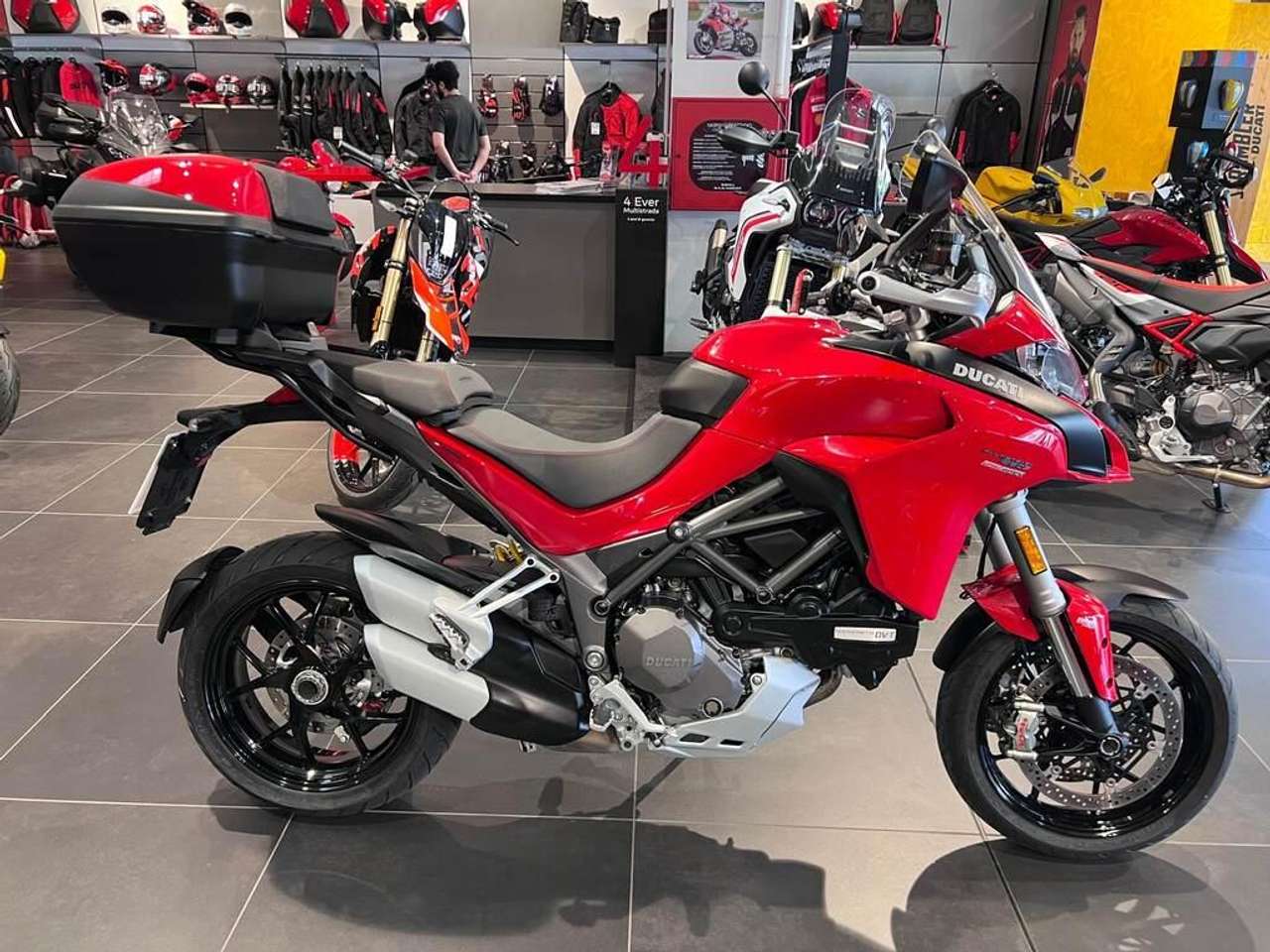 Ducati Multistrada 1260 S Red