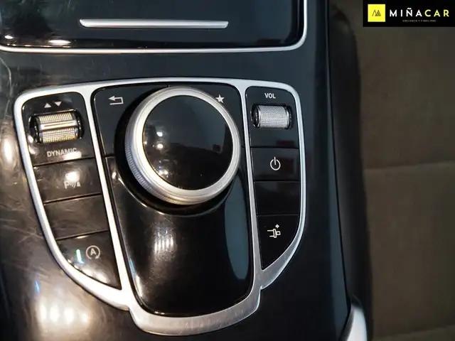 Mercedes-Benz C-Class view 18