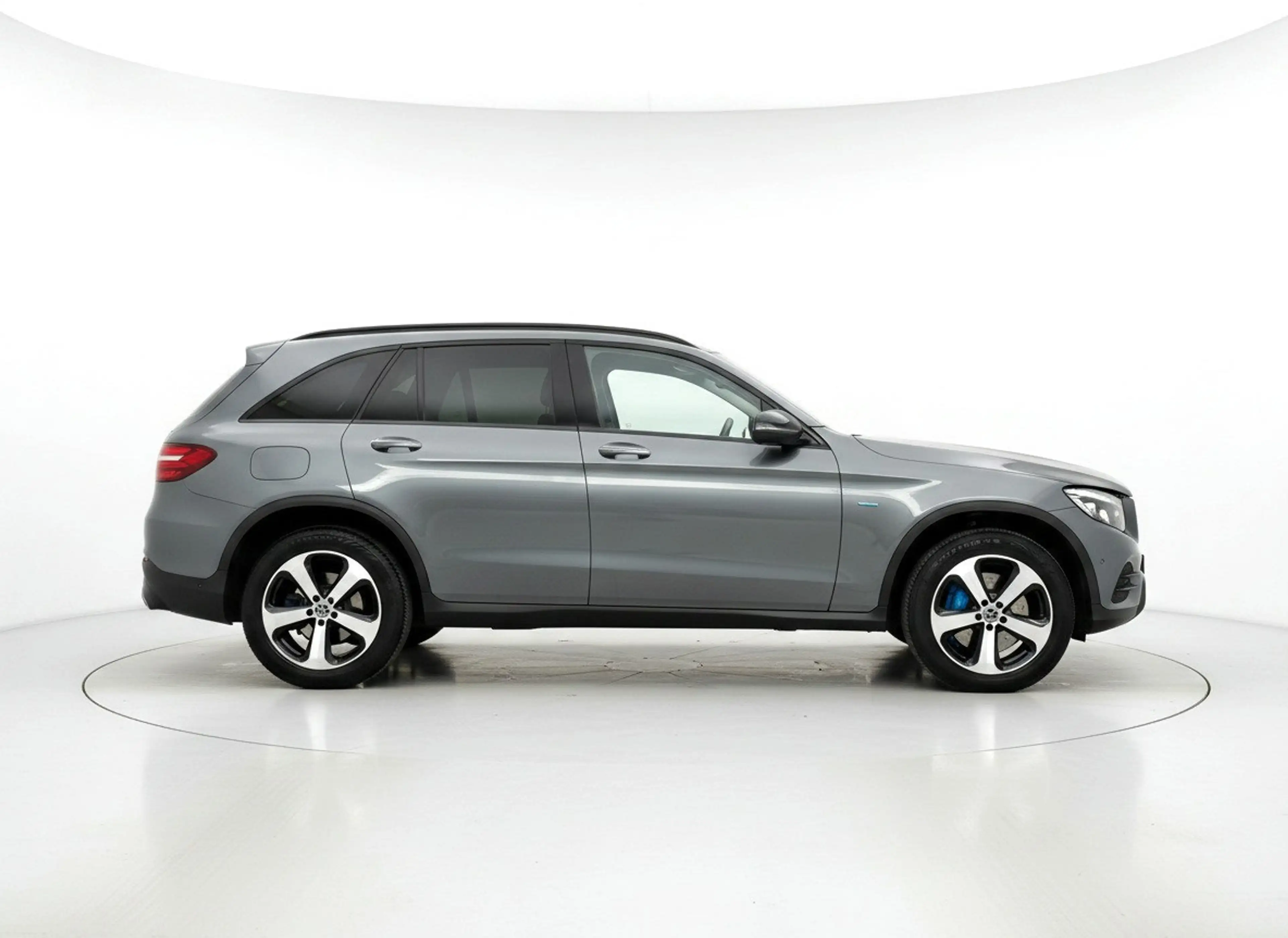 Mercedes-Benz GLC 350 350e 4MATIC - AMG - Panorama - Burmester - Leder - — photo 5