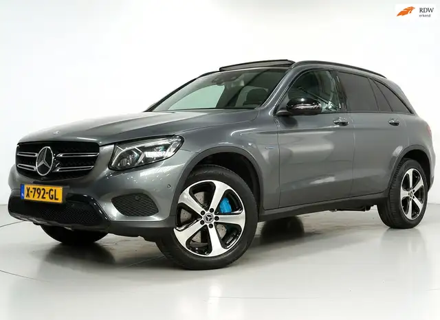 Mercedes-Benz GLC 350 350e 4MATIC - AMG - Panorama - Burmester - Leder -