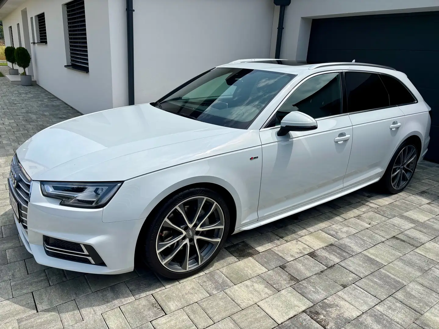 Audi A4 A4 Avant 2,0 TDI quattro Sport S-tronic Sport Weiß - 2