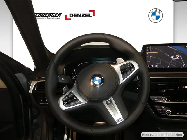 BMW 5 Series view 6