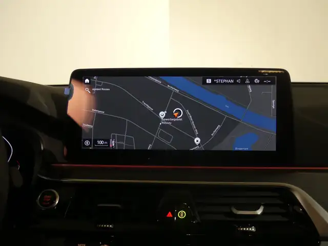 BMW 5 Series view 7