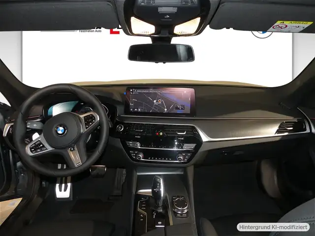 BMW 5 Series view 5
