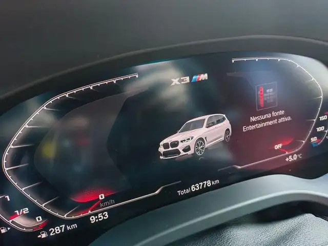 BMW X3 view 8