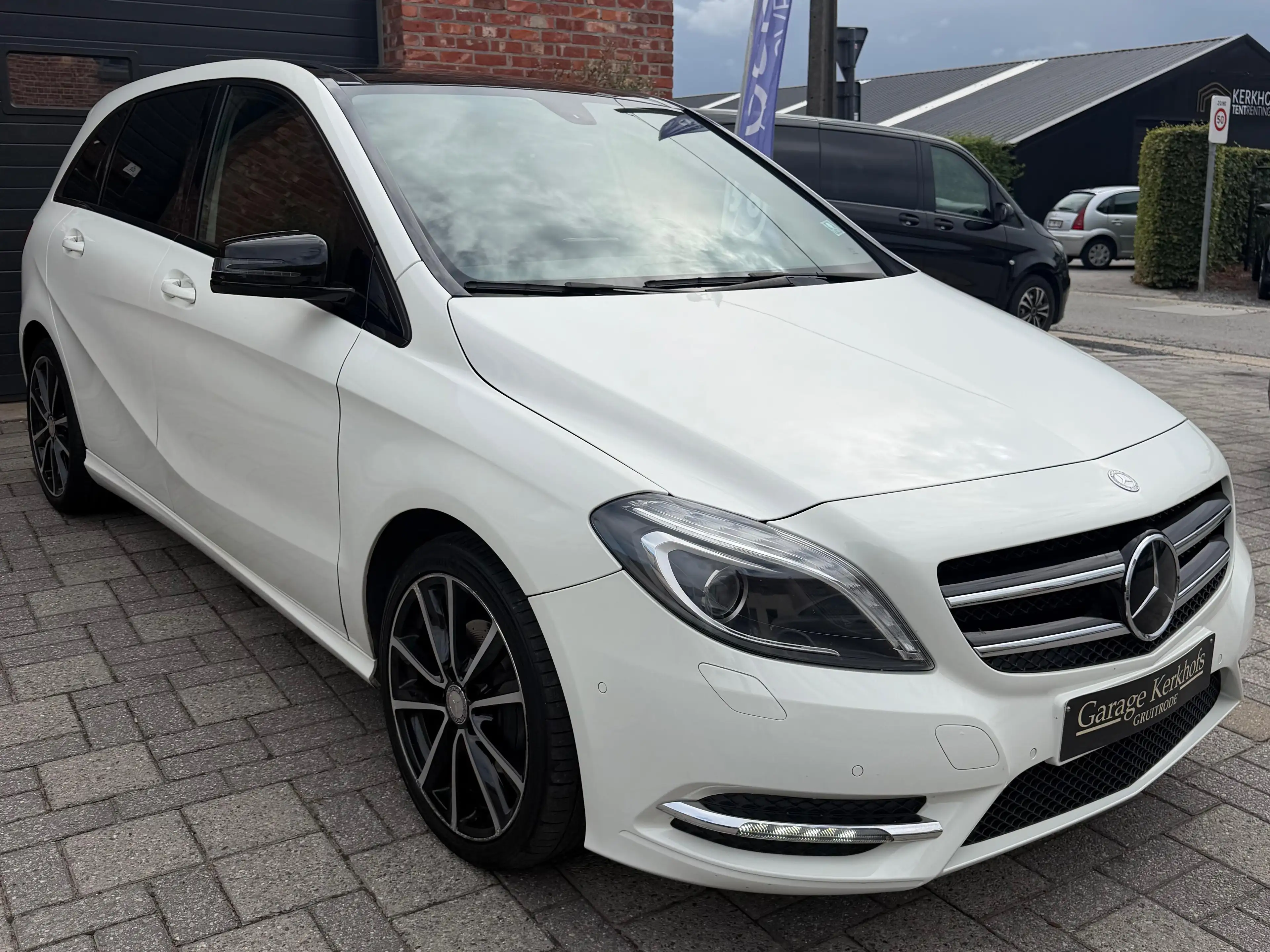 Mercedes-Benz B 200 B 200 CDI — photo 3