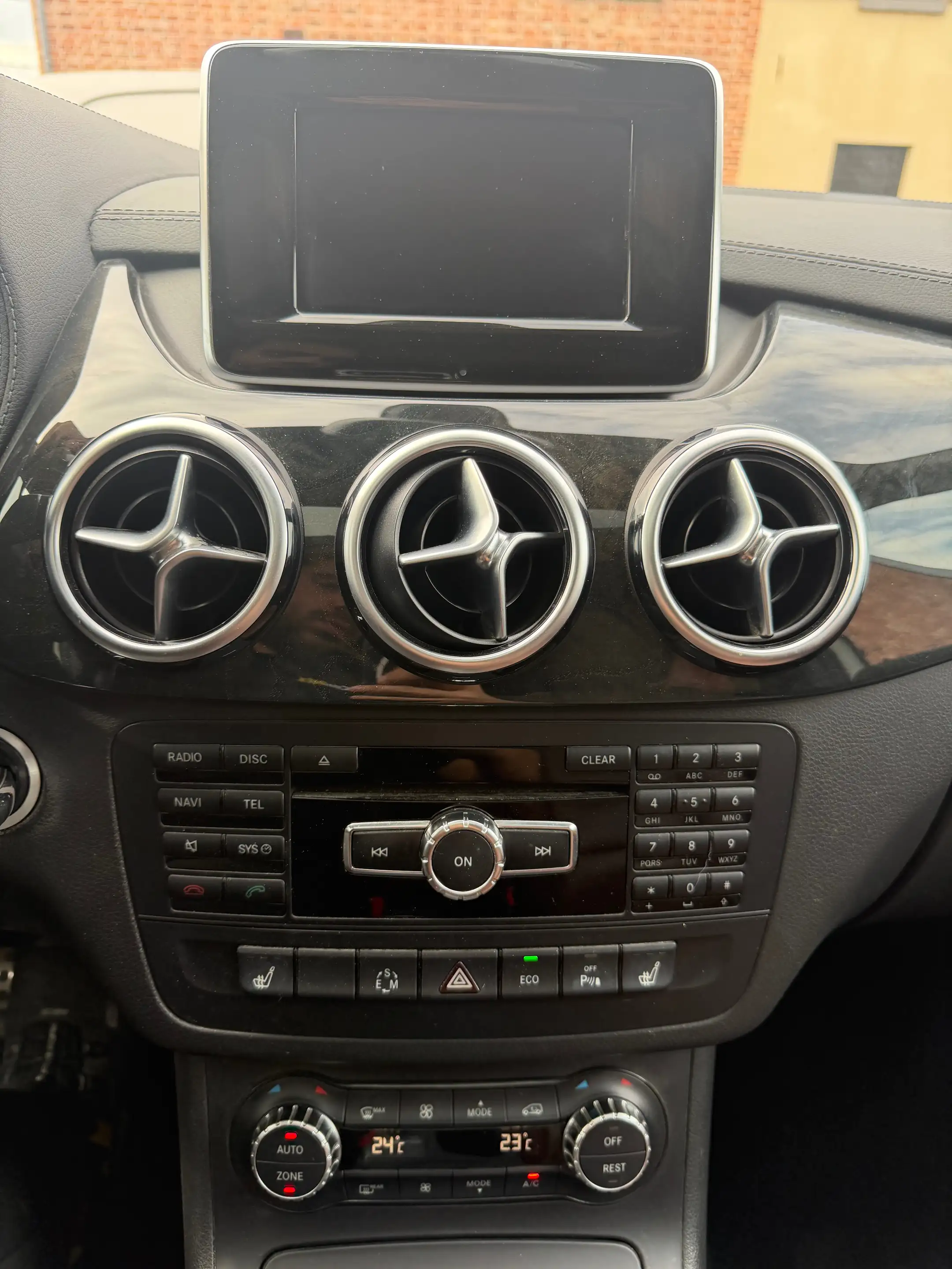 Mercedes-Benz B 200 B 200 CDI — photo 10
