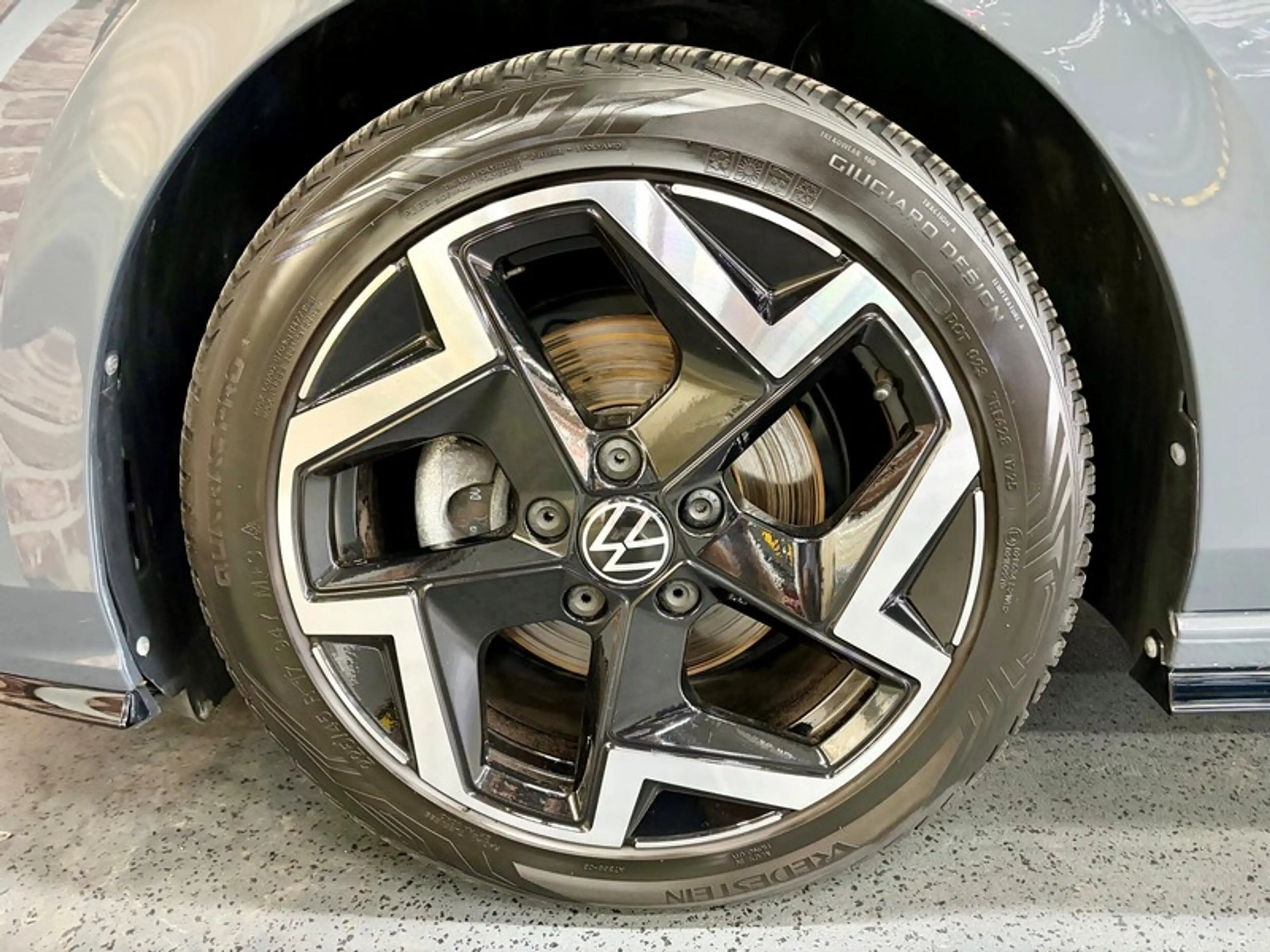 Volkswagen Golf R Golf VIII 1.5 E-TSi 150cv R-LINE — photo 3