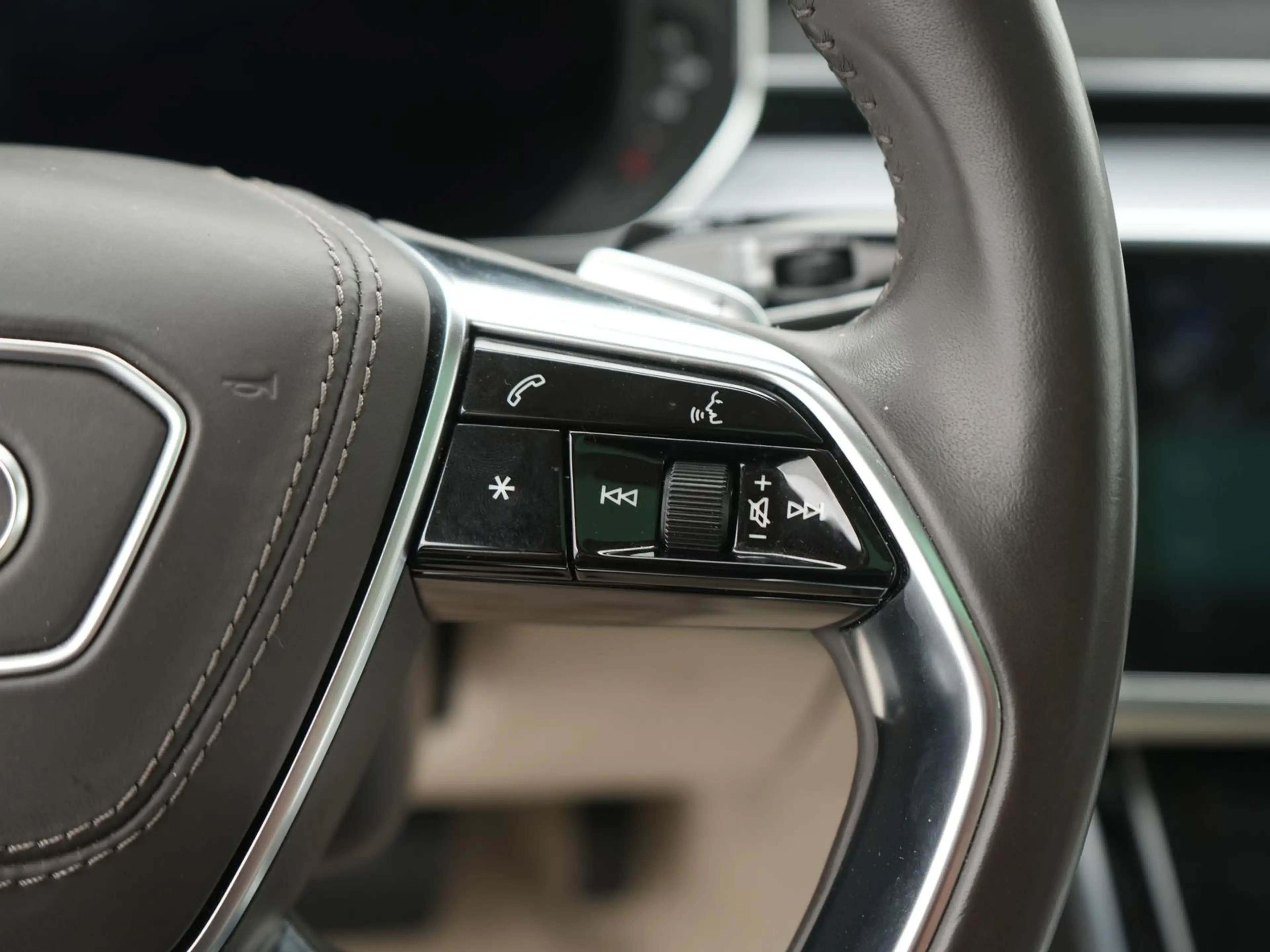 Audi A8 L quattro,MATRIX,LUFT,PANO,TV,360°,TOTW,MEMO — photo 11