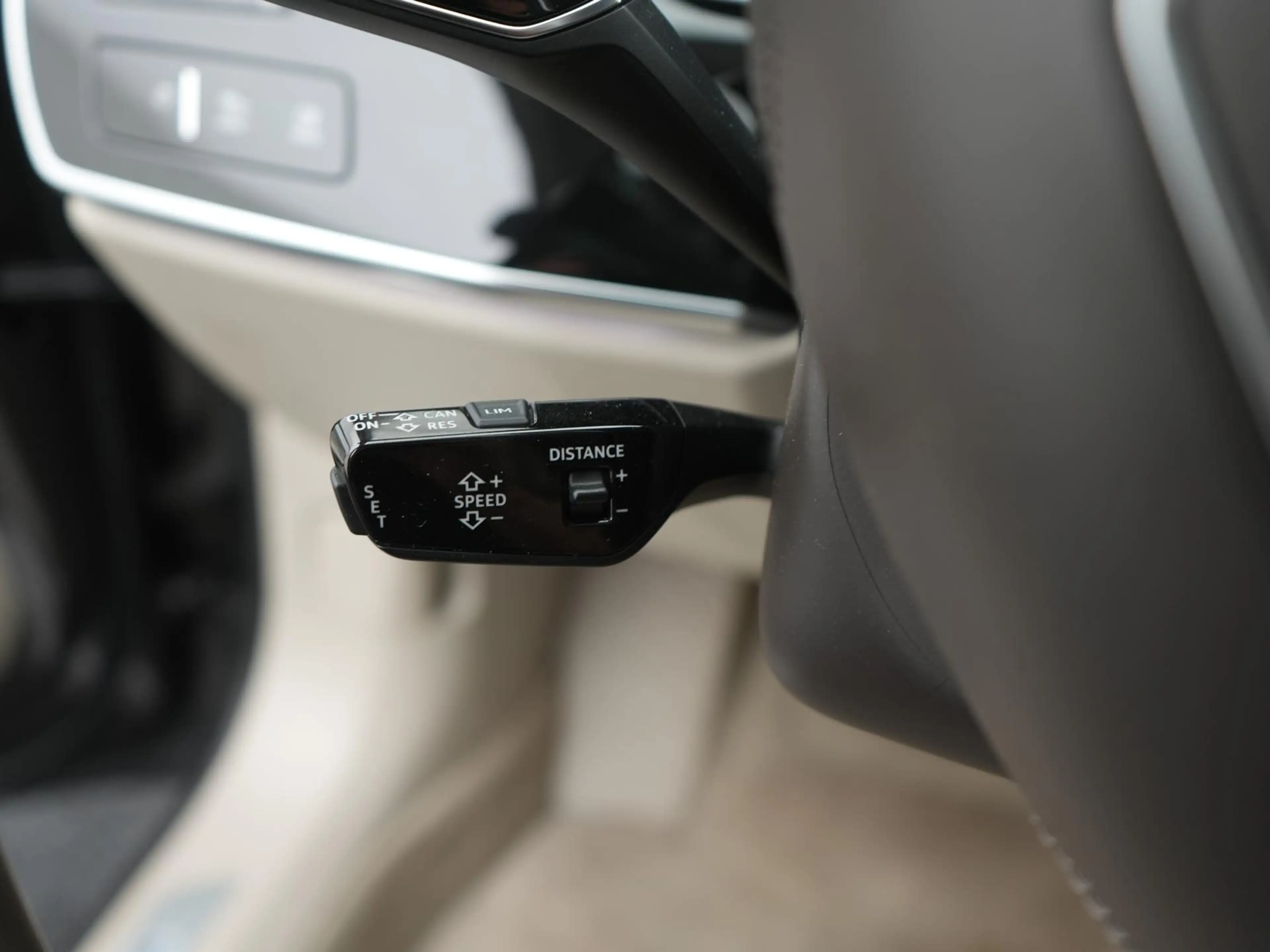 Audi A8 L quattro,MATRIX,LUFT,PANO,TV,360°,TOTW,MEMO — photo 12
