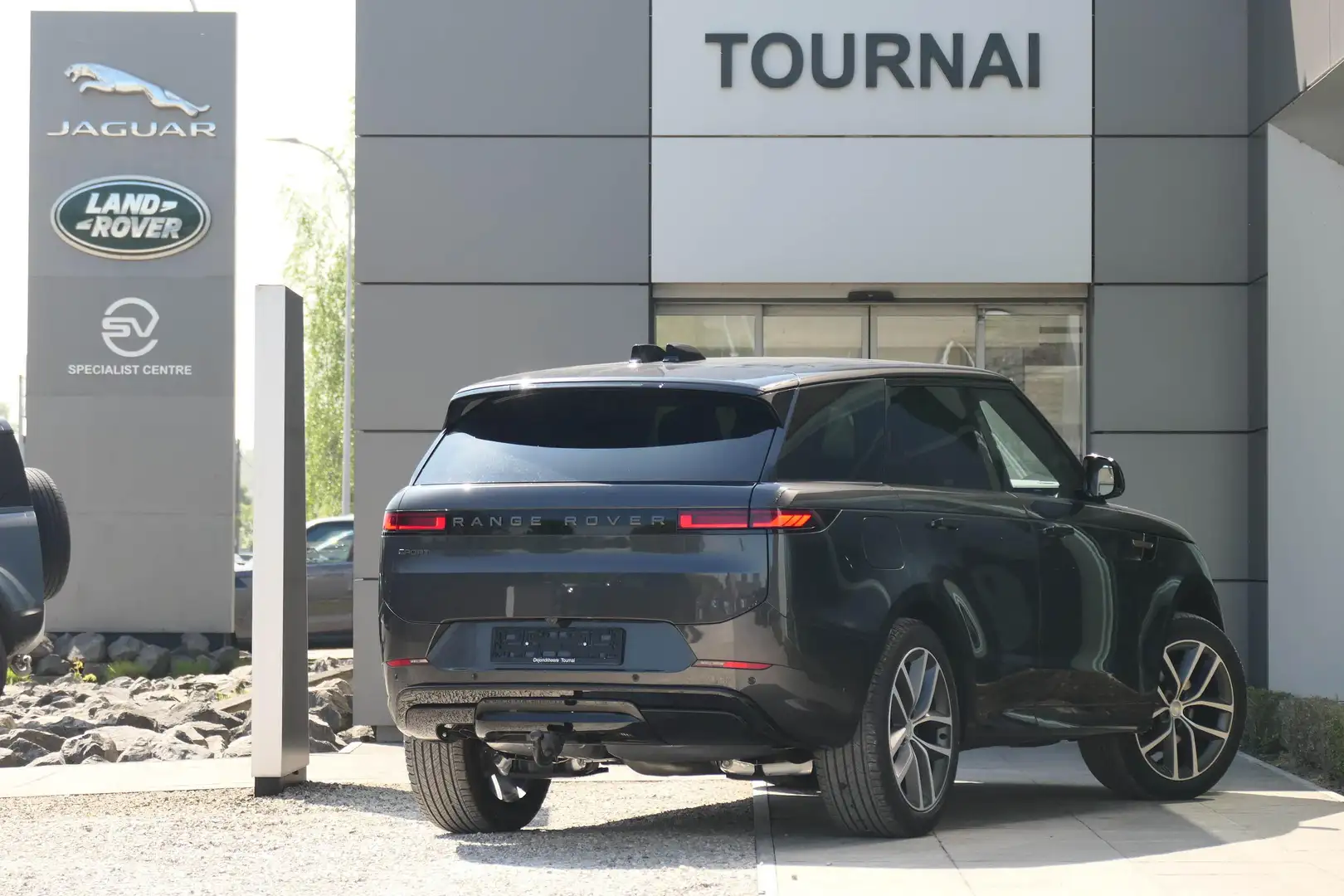 Land Rover Range Rover Sport D300 Dynamic SE AWD Auto. 25MY Grijs - 2