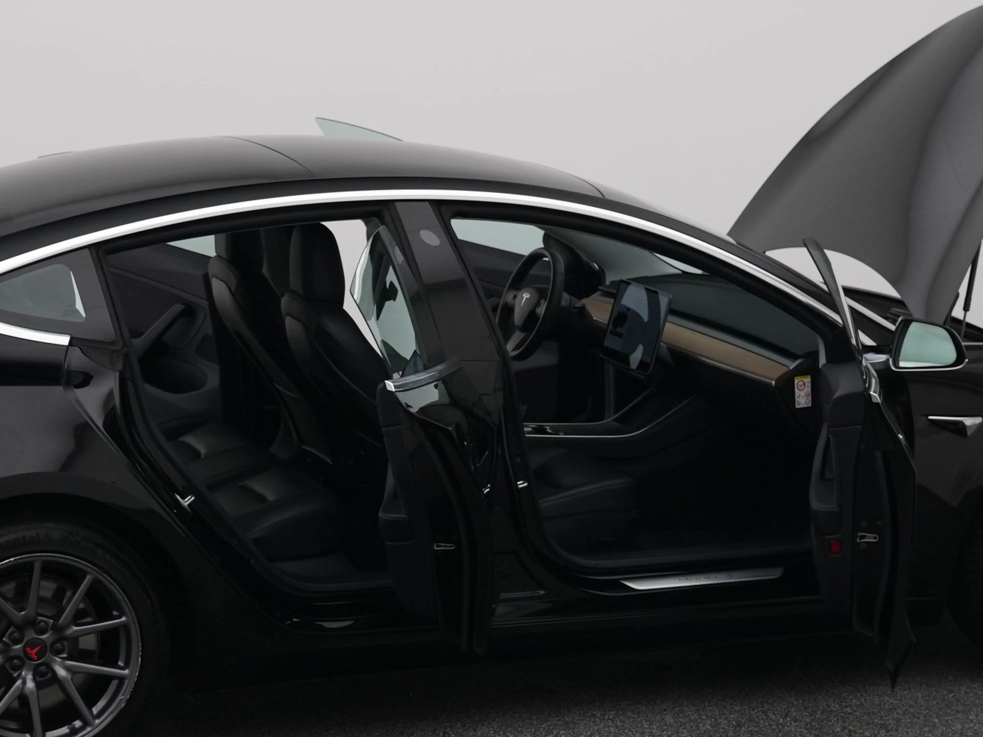 Tesla Model 3 Standard RWD Plus 60 kWh | PANO | AUTOPILOT | STOE — photo 35