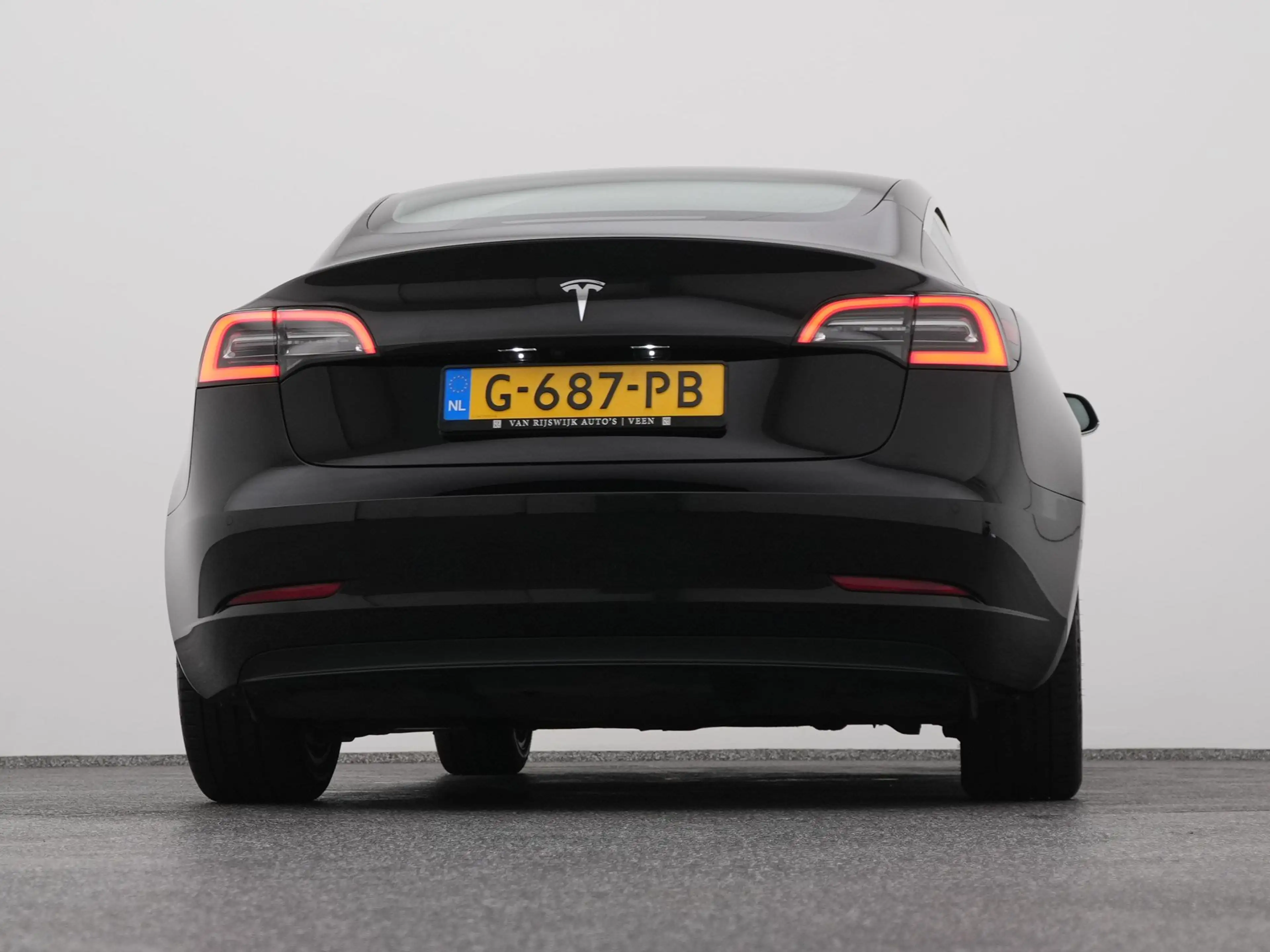 Tesla Model 3 Standard RWD Plus 60 kWh | PANO | AUTOPILOT | STOE — photo 37