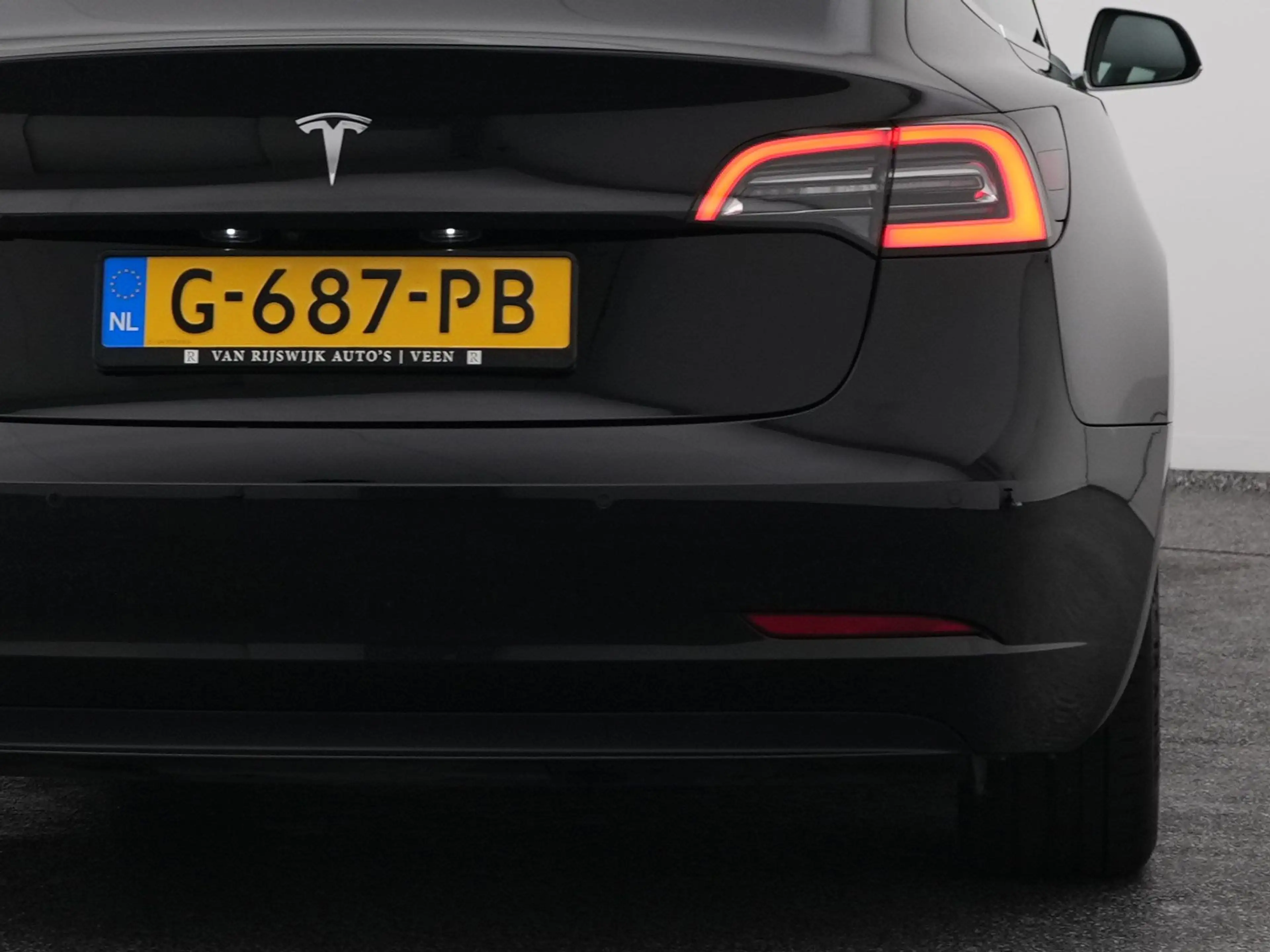 Tesla Model 3 Standard RWD Plus 60 kWh | PANO | AUTOPILOT | STOE — photo 21