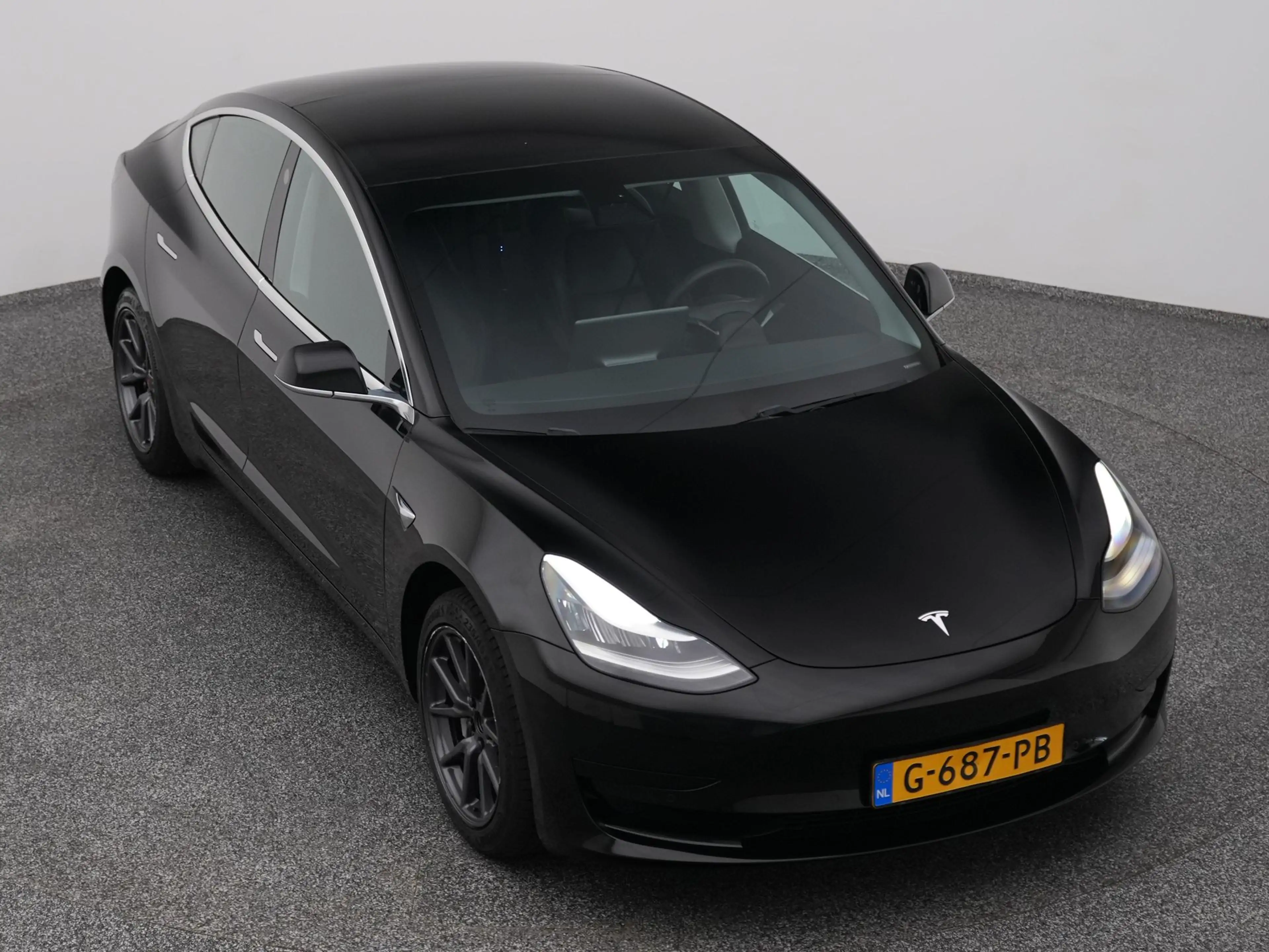 Tesla Model 3 Standard RWD Plus 60 kWh | PANO | AUTOPILOT | STOE — photo 25