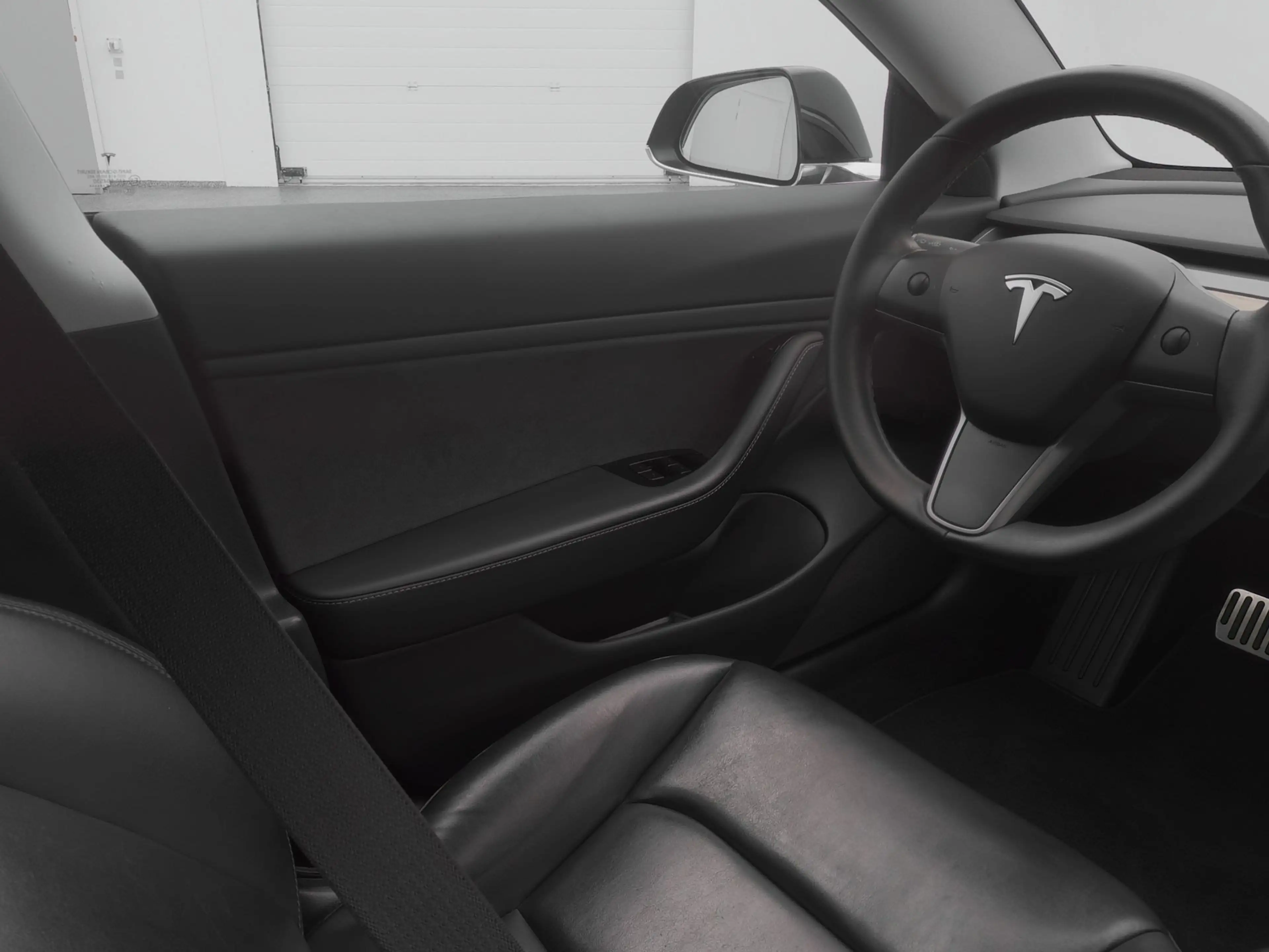 Tesla Model 3 Standard RWD Plus 60 kWh | PANO | AUTOPILOT | STOE — photo 12
