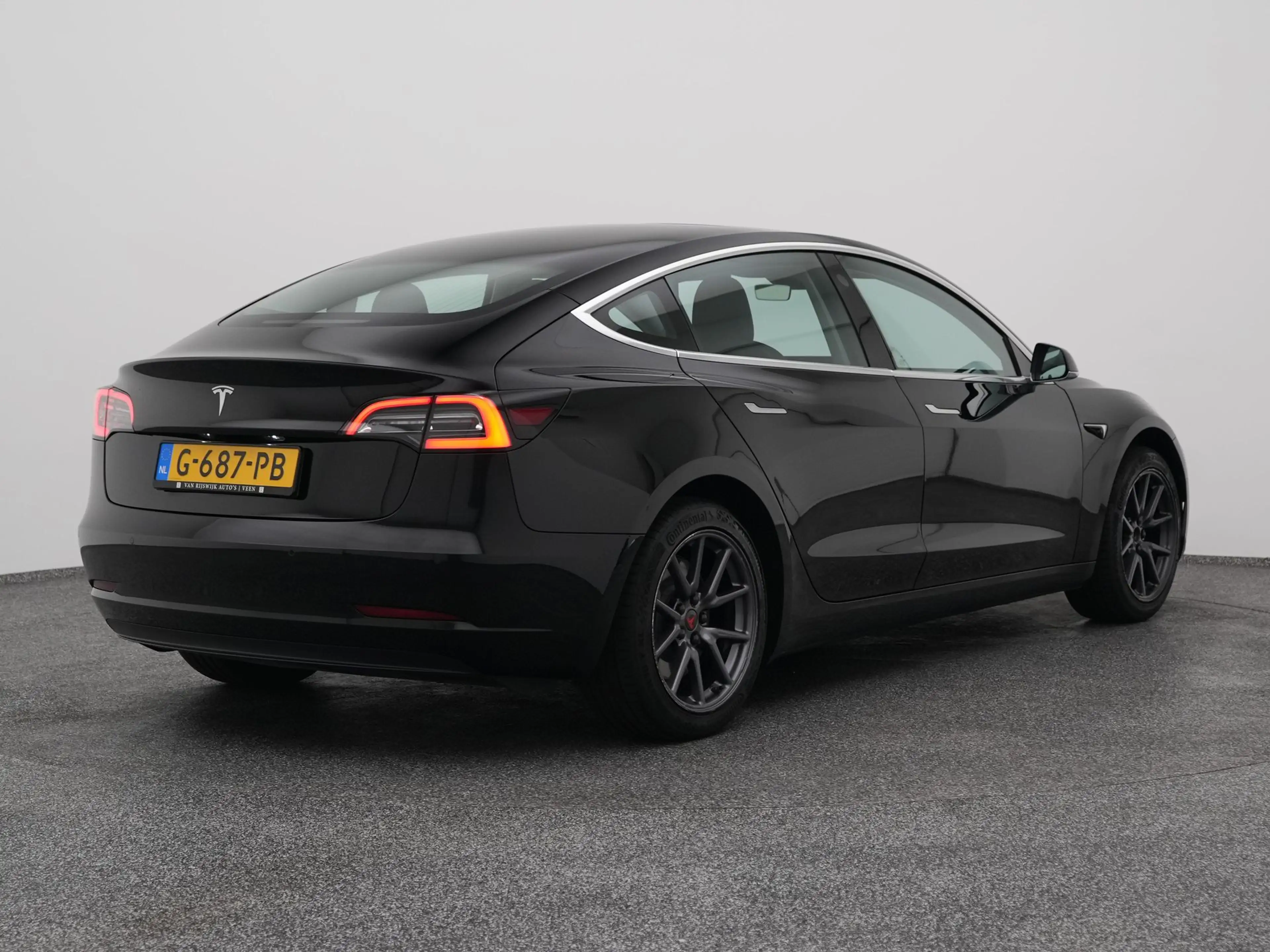 Tesla Model 3 Standard RWD Plus 60 kWh | PANO | AUTOPILOT | STOE — photo 7