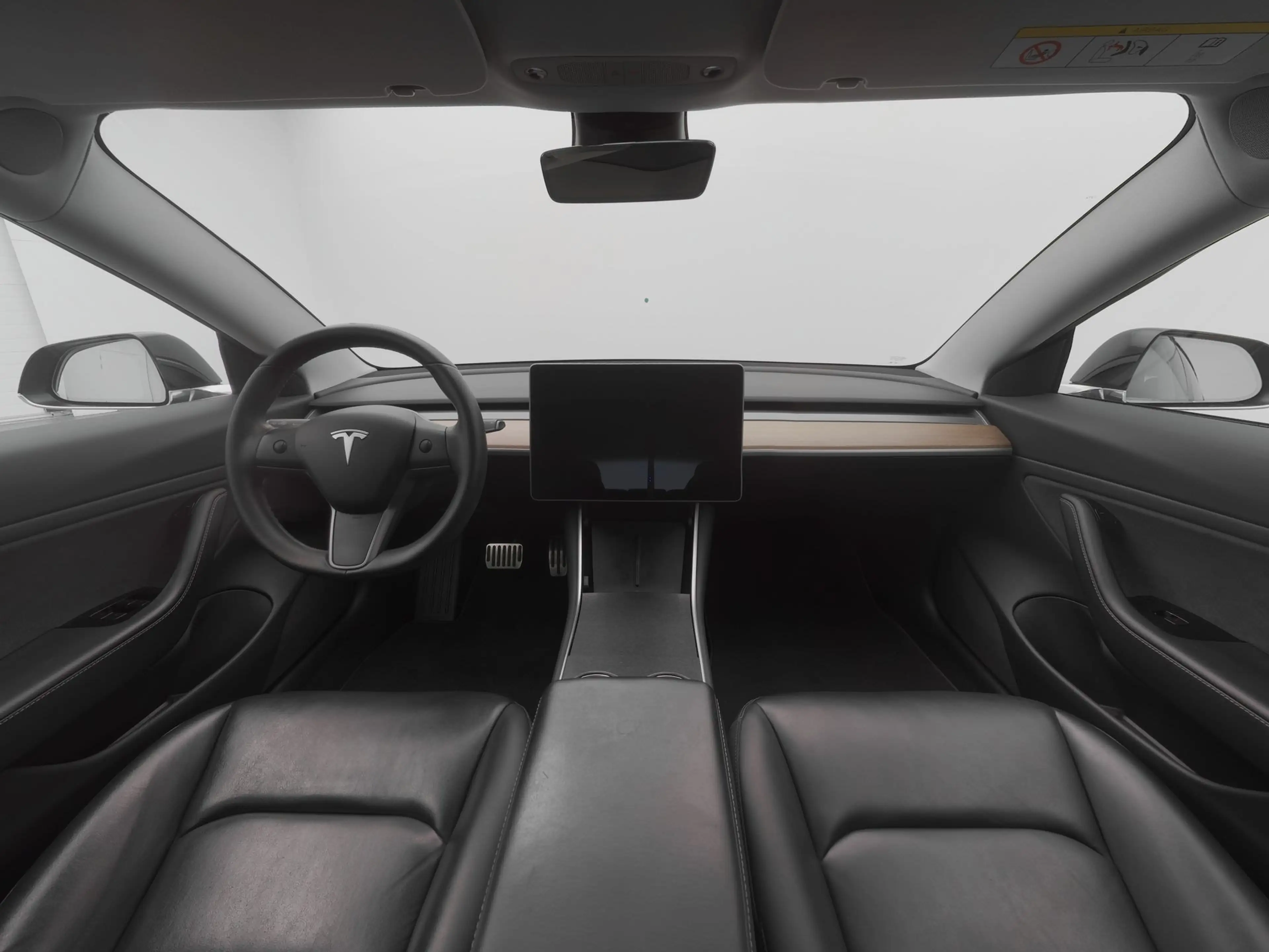Tesla Model 3 Standard RWD Plus 60 kWh | PANO | AUTOPILOT | STOE — photo 3