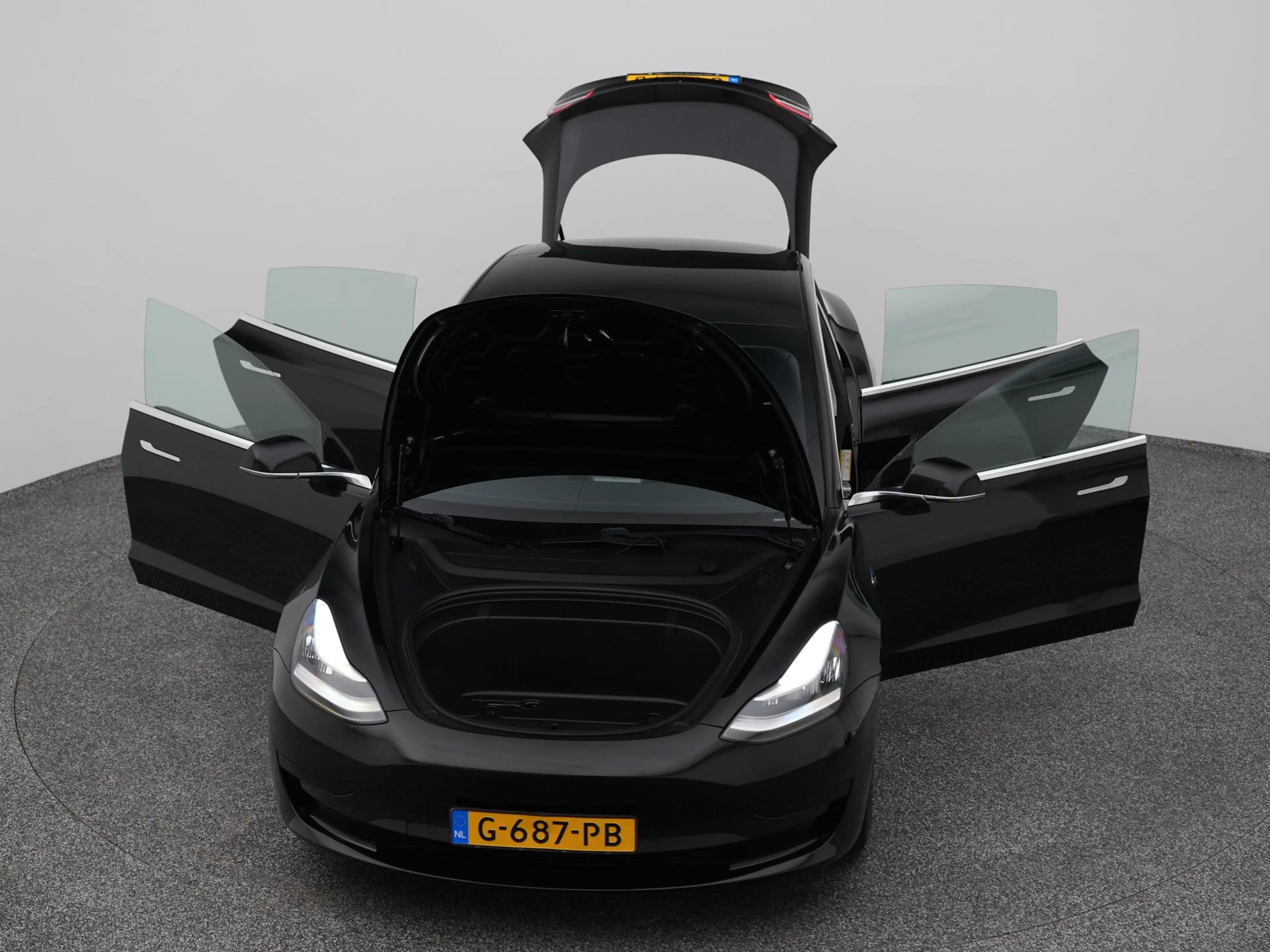Tesla Model 3 Standard RWD Plus 60 kWh | PANO | AUTOPILOT | STOE — photo 28