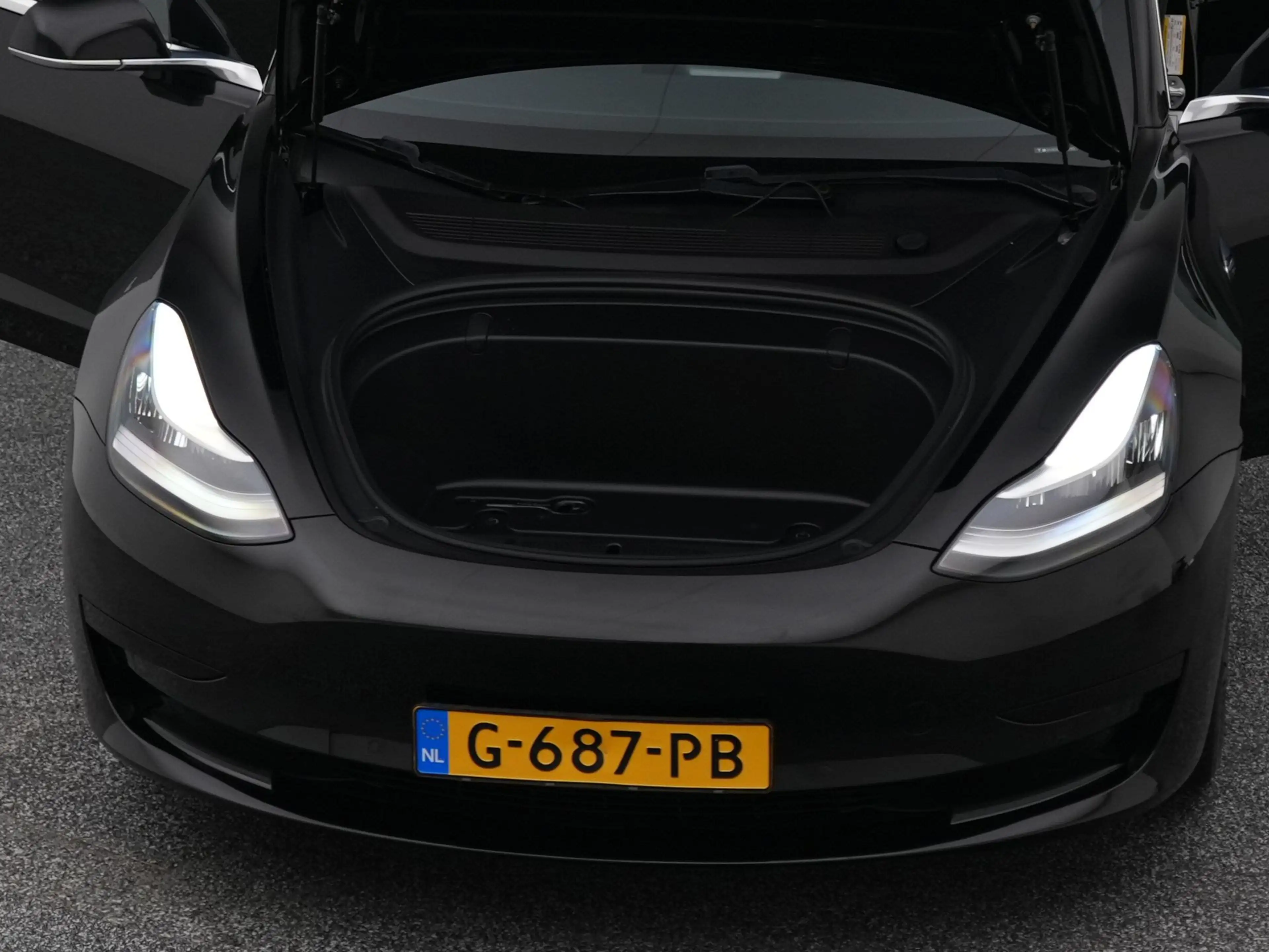 Tesla Model 3 Standard RWD Plus 60 kWh | PANO | AUTOPILOT | STOE — photo 32