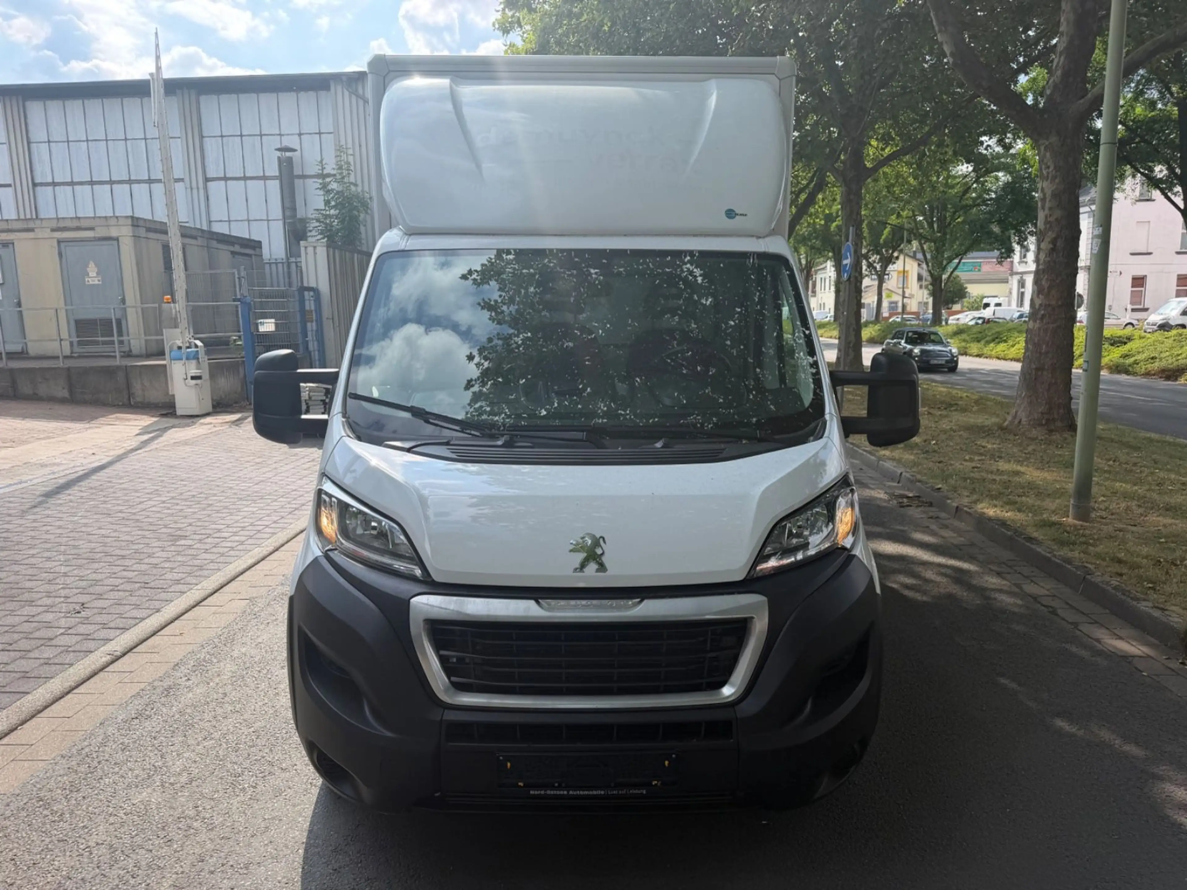Peugeot Boxer Kofferwagen L2H2 2.2HDI — photo 2