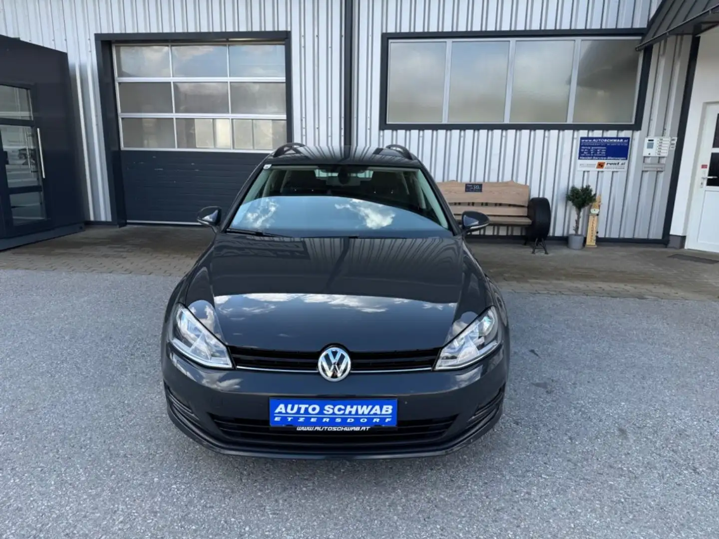 Volkswagen Golf Variant 4-Motion Grau - 2