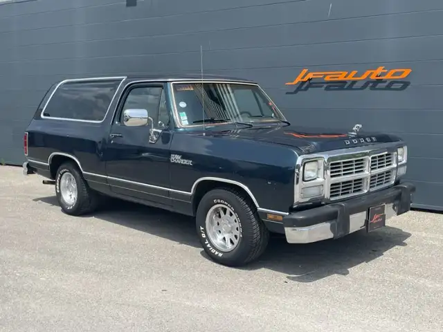 Dodge Charger D150 5.2 V8