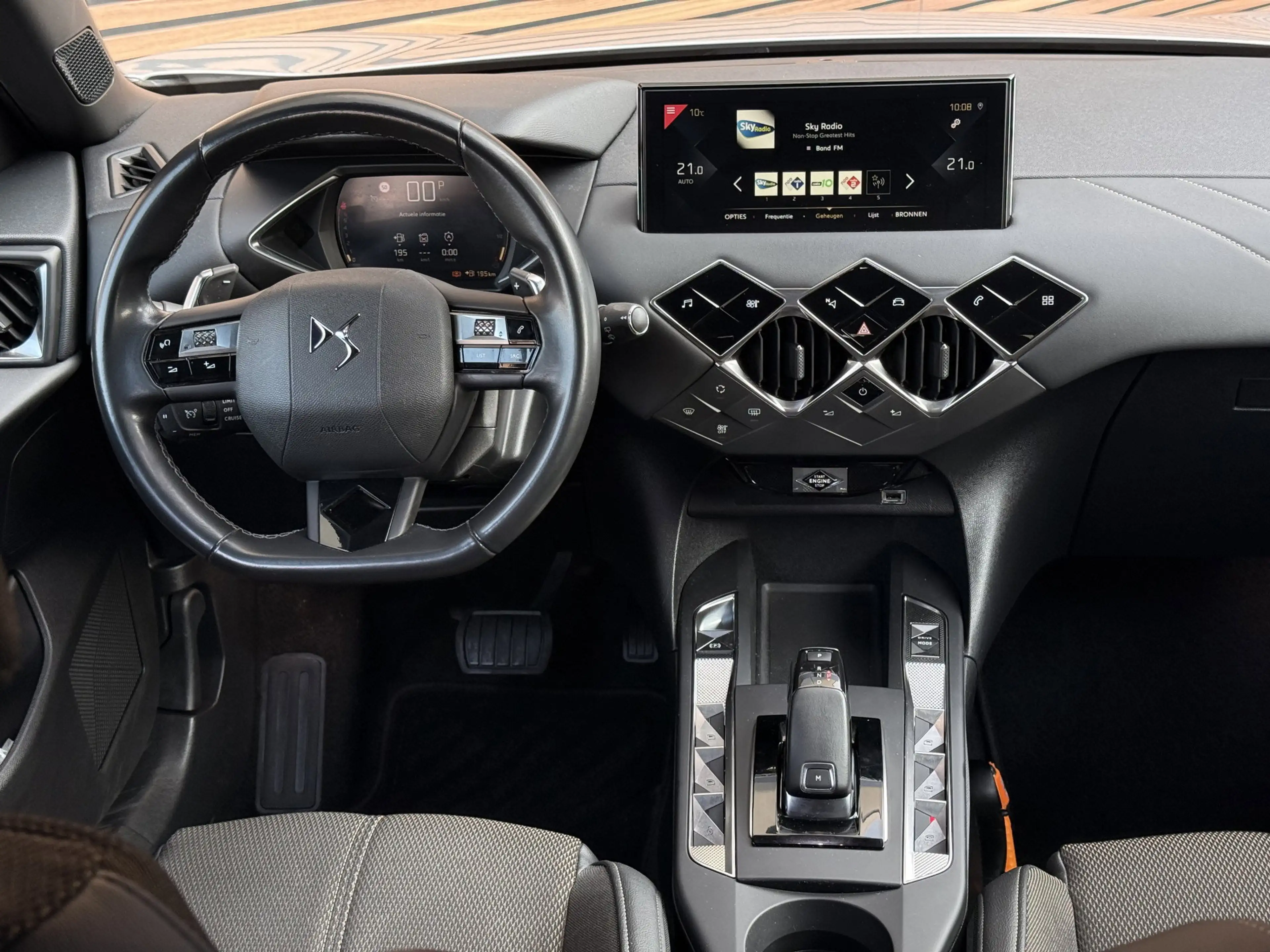 DS Automobiles DS 3 Crossback 1.2 PureTech Rivoli — photo 19