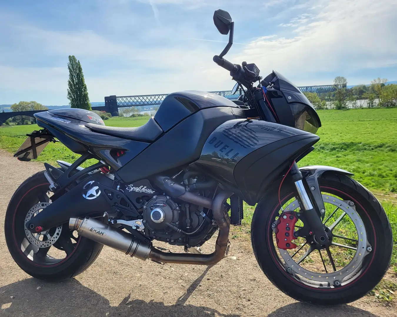 Buell 1125 CR Musclebike Cafe Racer * Einzelstück * Grau - 1