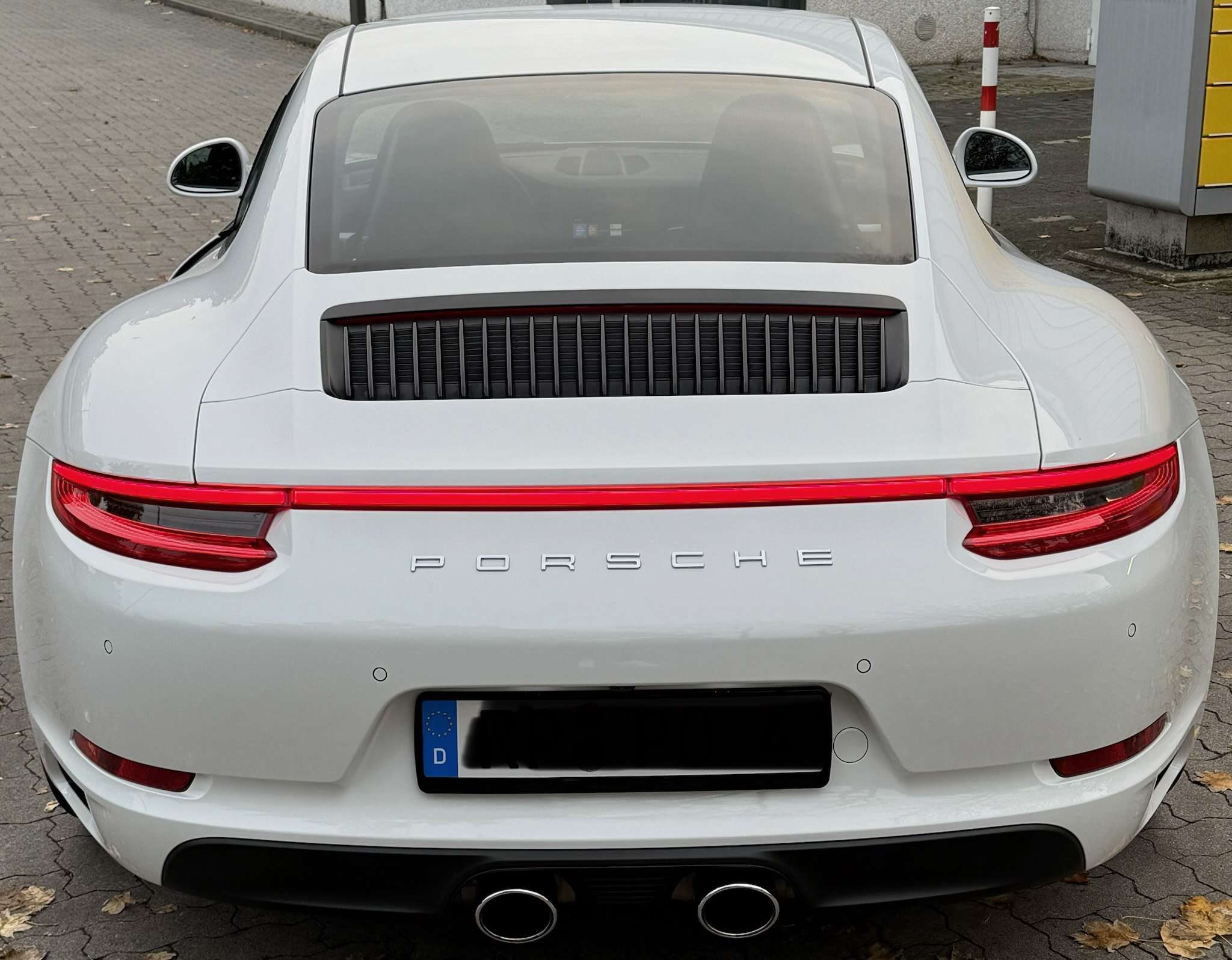 Second hand Porsche 911 