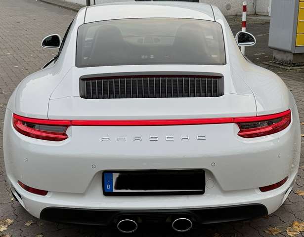 Imagine Porsche 991 911 Carrera 4 Approved 11/2027